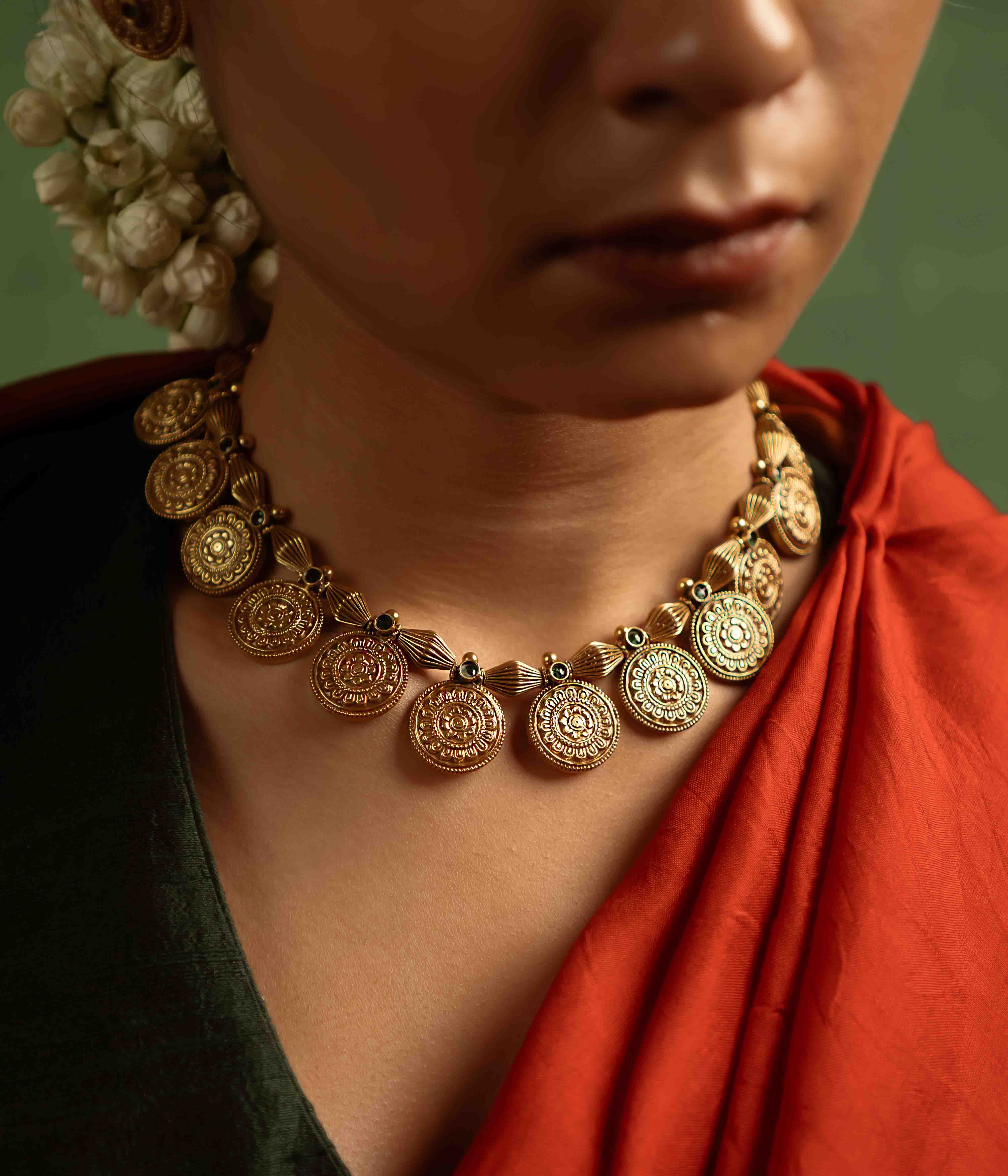 Tradition reimagined! Gulbahar necklace (gold-plated silver) honors Kolhapuri craftsmanship, blending heritage and contemporary elegance. A timeless treasure for today’s woman.