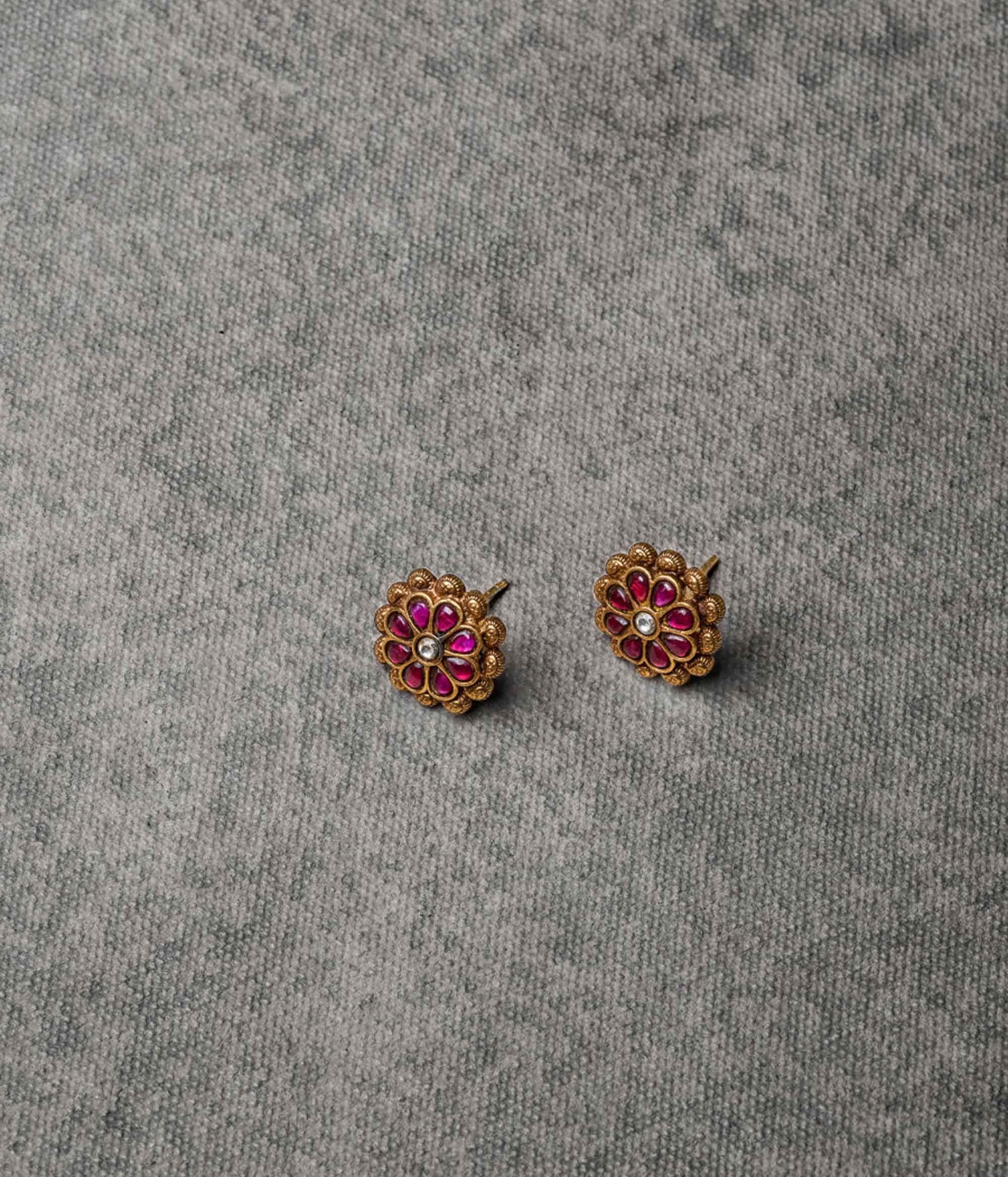 Vivia Earrings