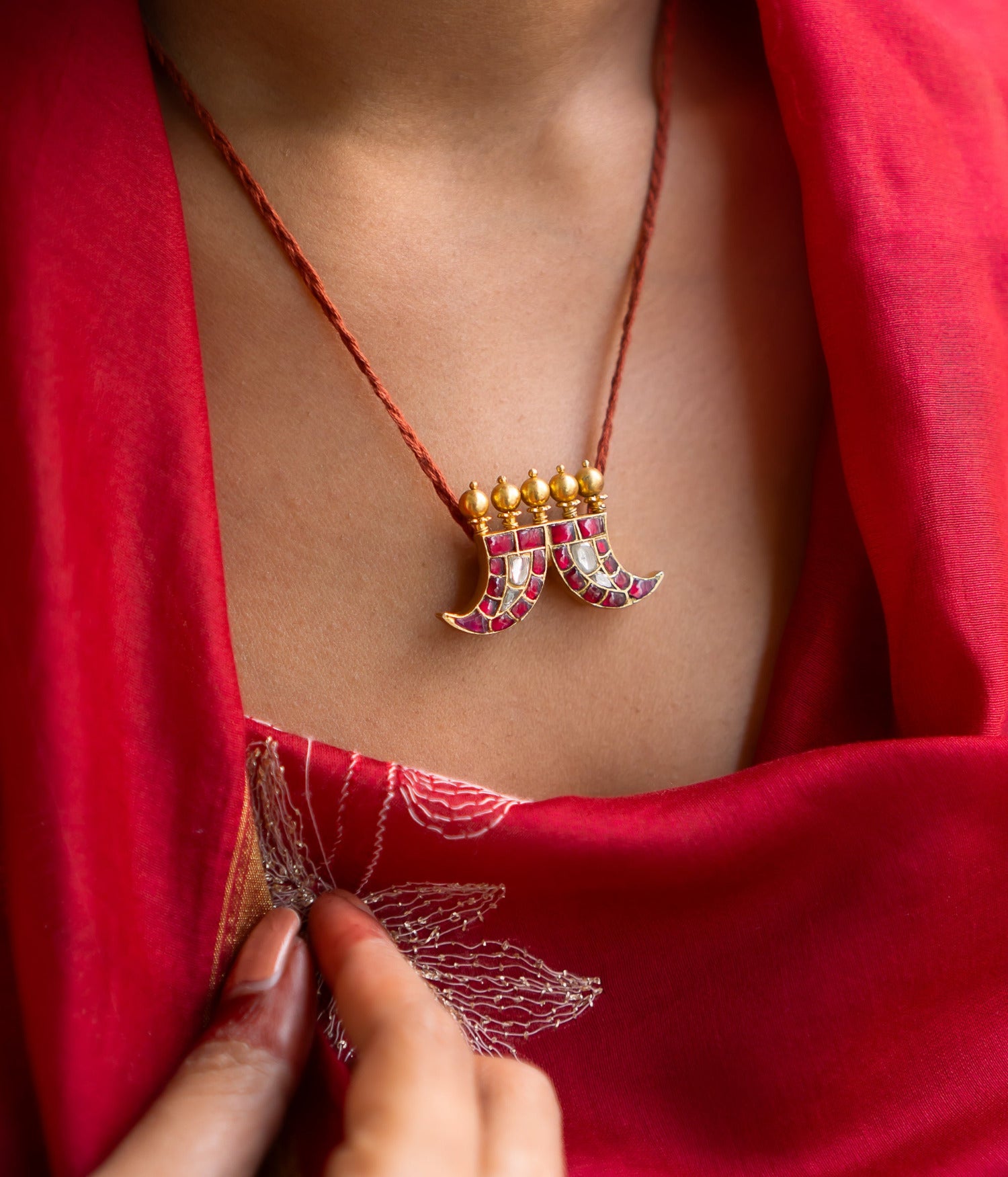 Handmade 92.5 silver pendant with Kundan detailing