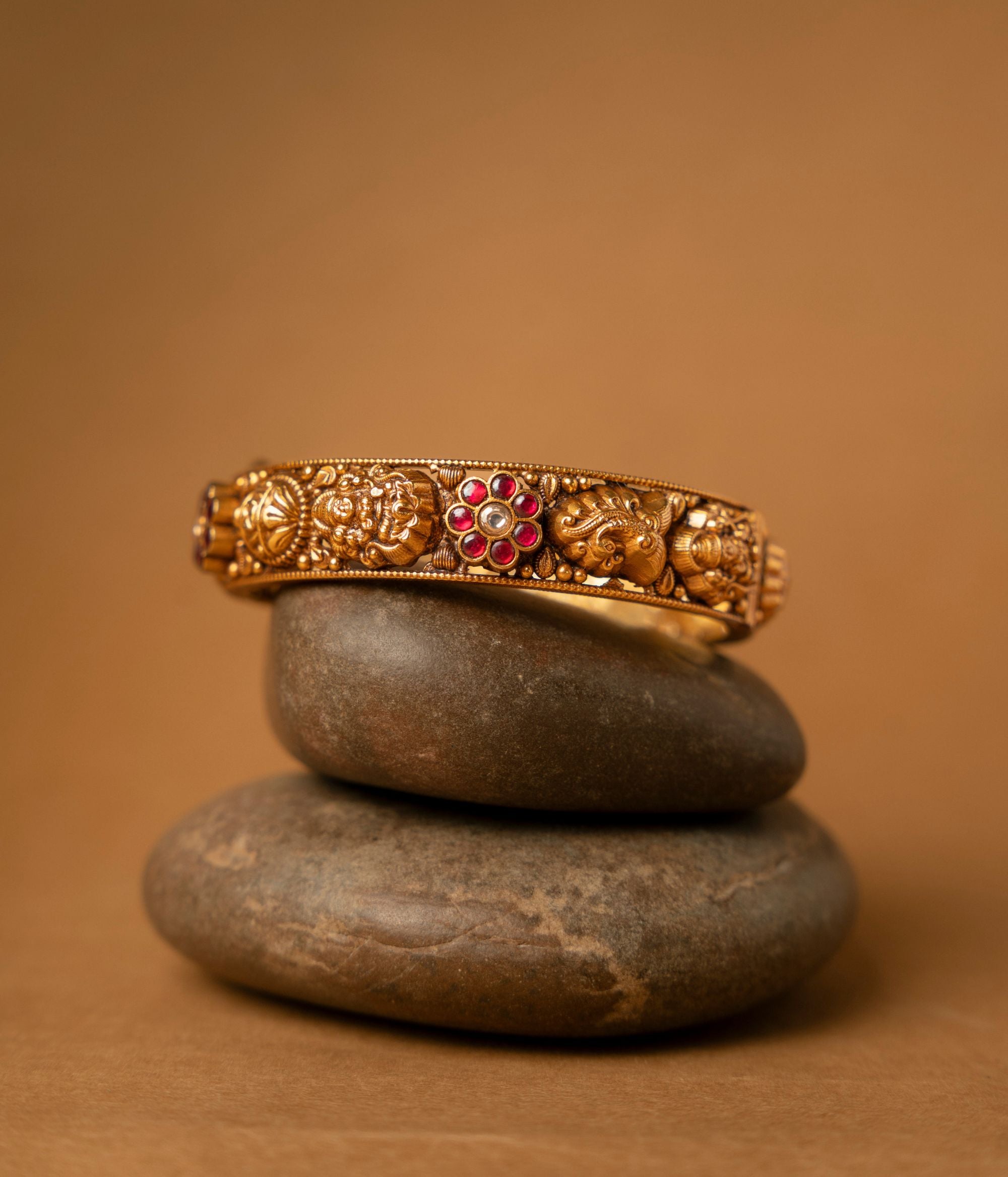 Luxury-silver-jewellery-bangle-Chennai.jpg