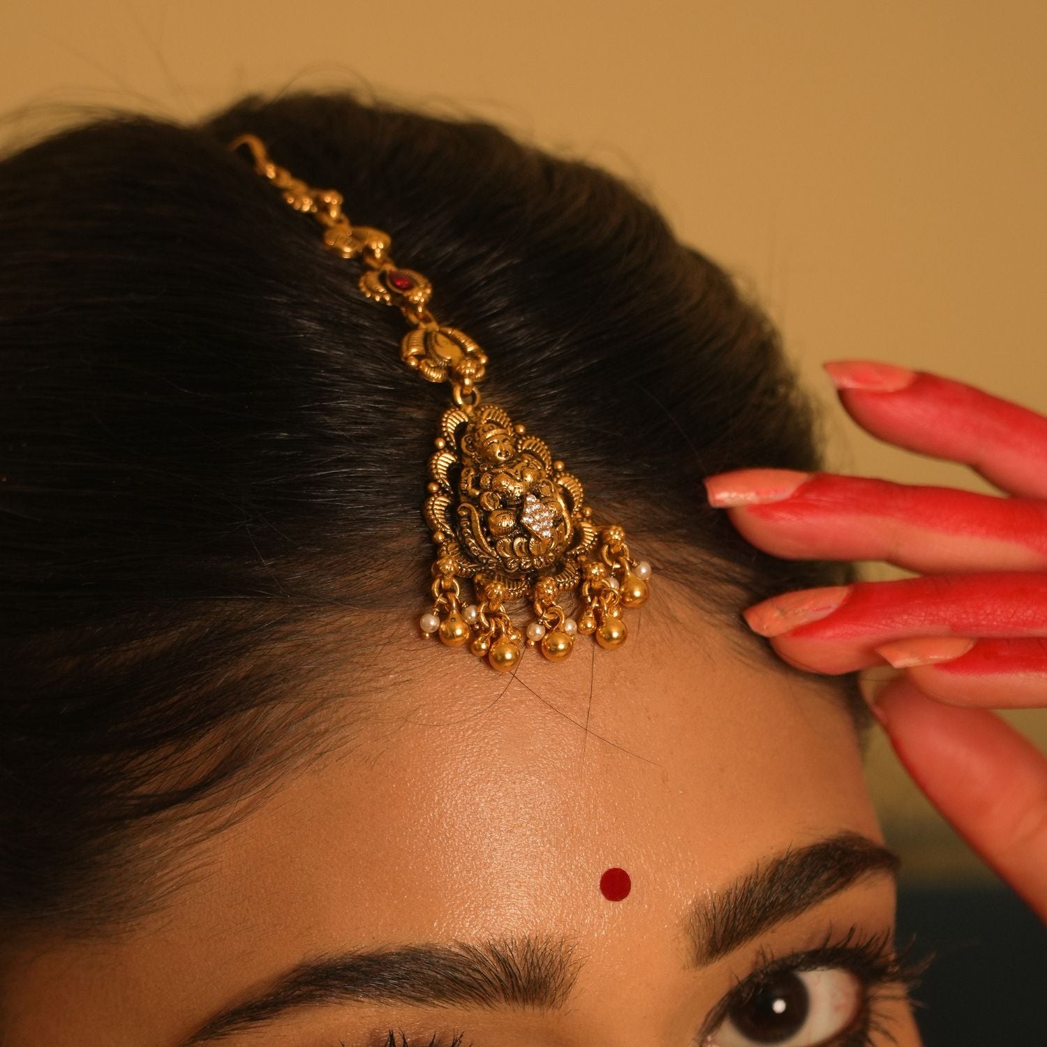 Traditional-silver-jewellery-tikka-Chennai.jpg