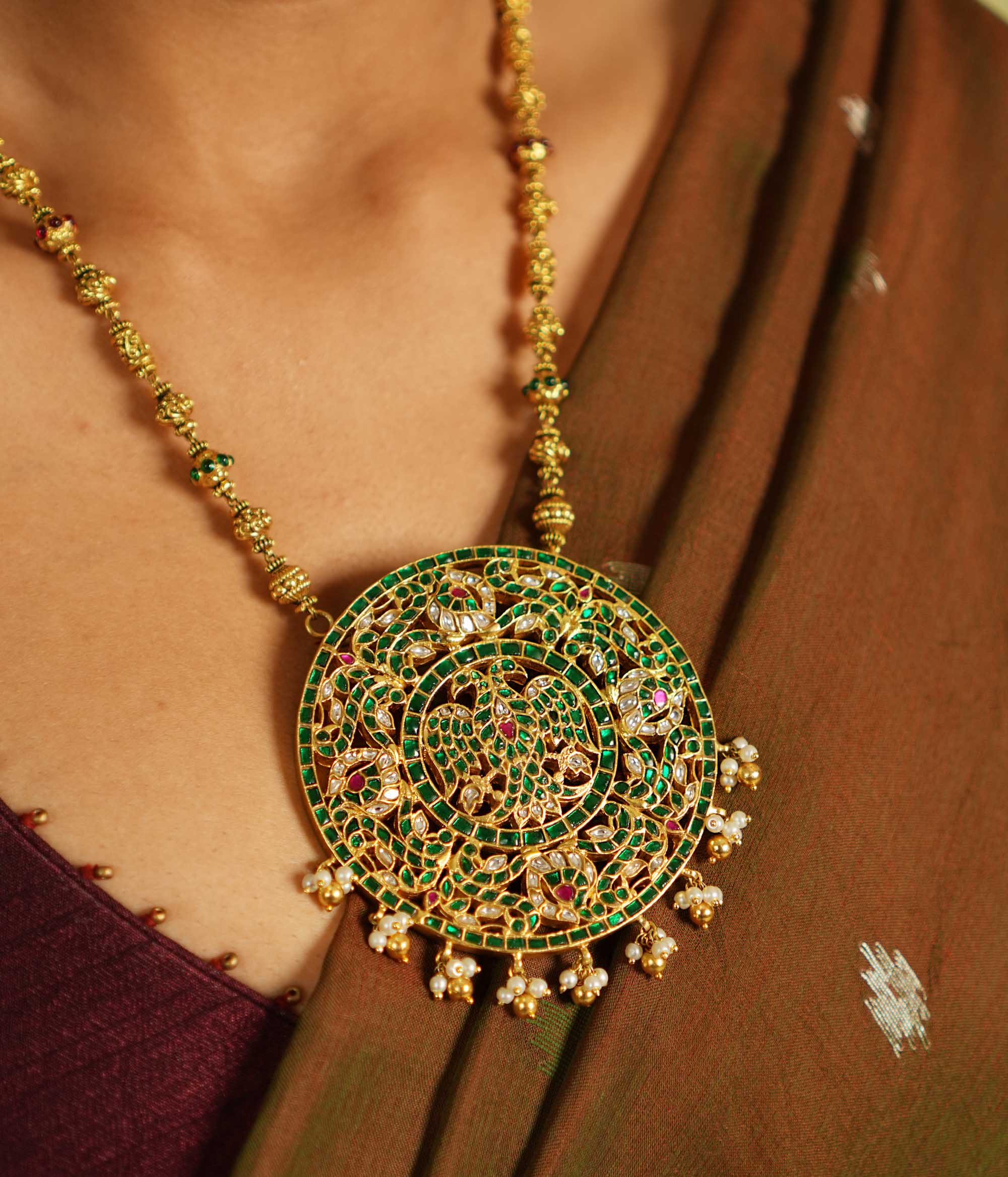 Shop Abani Kundan Pendant – 92.5 sterling silver pendant with pearls and Kundan stones in Chennai