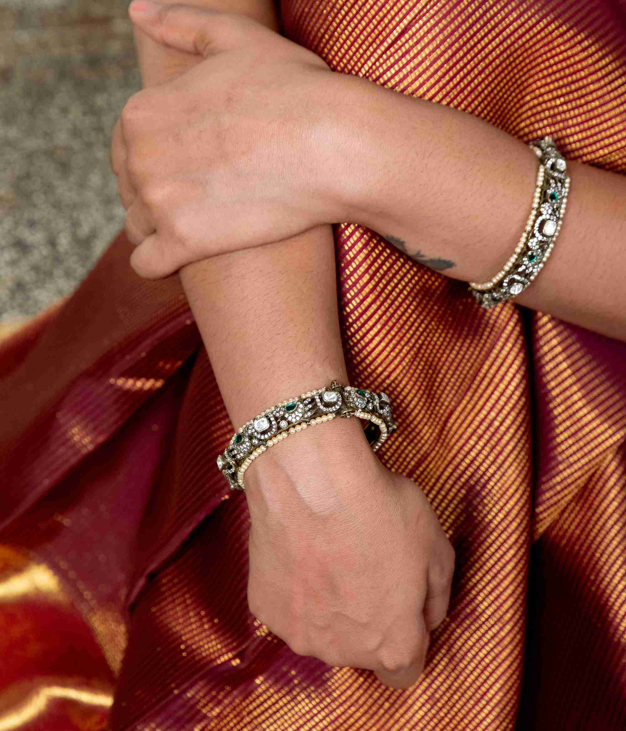Traditional screw-type sterling silver bangle in Chennai