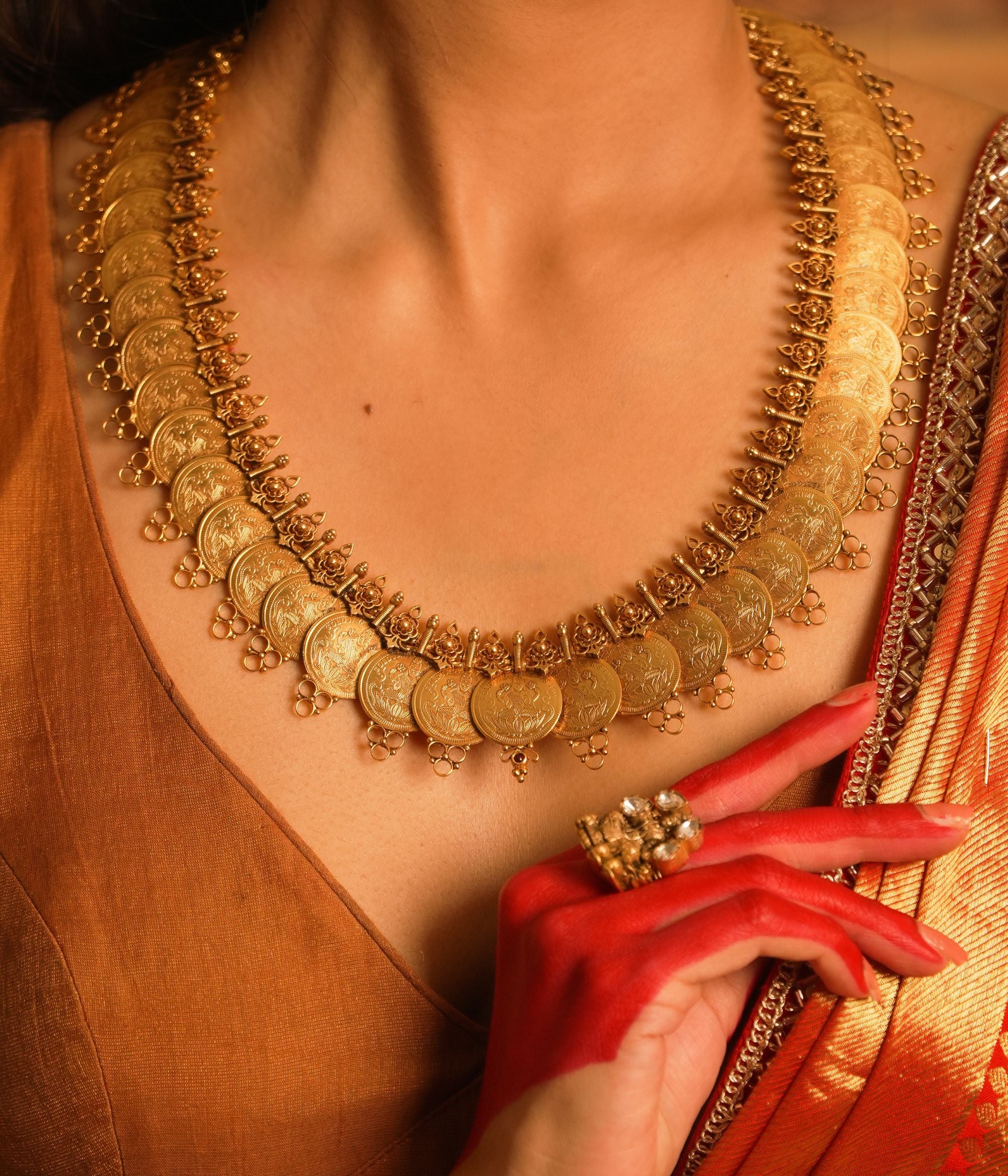 Handcrafted-silver-jewellery-necklace-Chennai.jpg