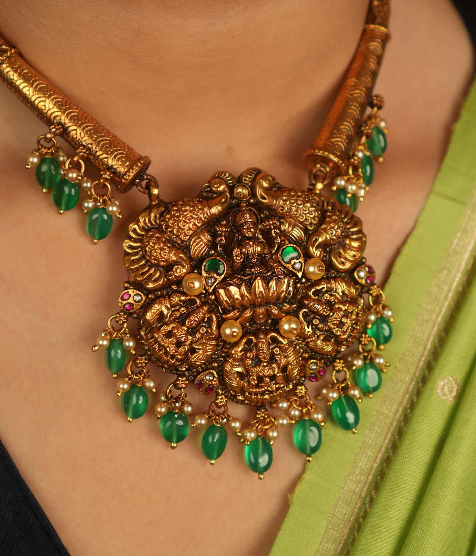 Bridal kundan necklace with red and white stones