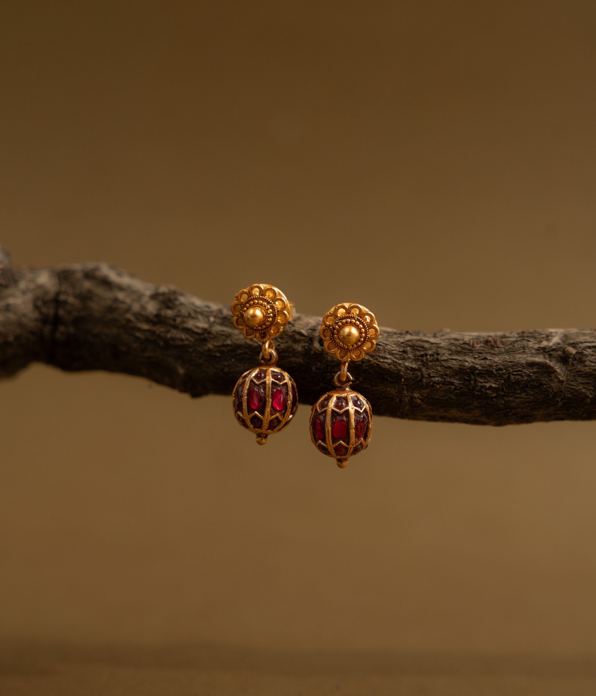 Handcrafted-silver-jewellery-earrings-Chennai.jpg