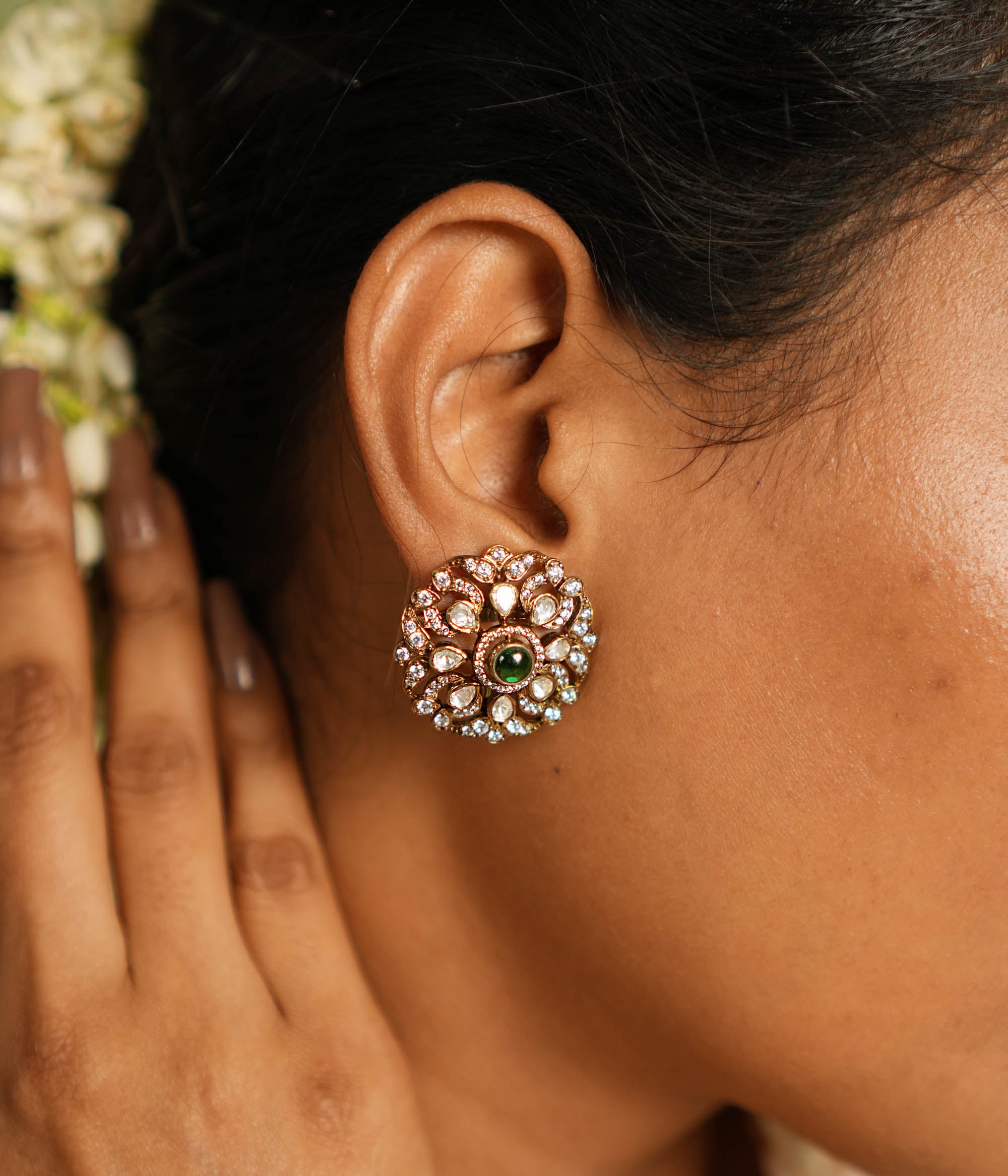 Arya kanti Victorian Earring