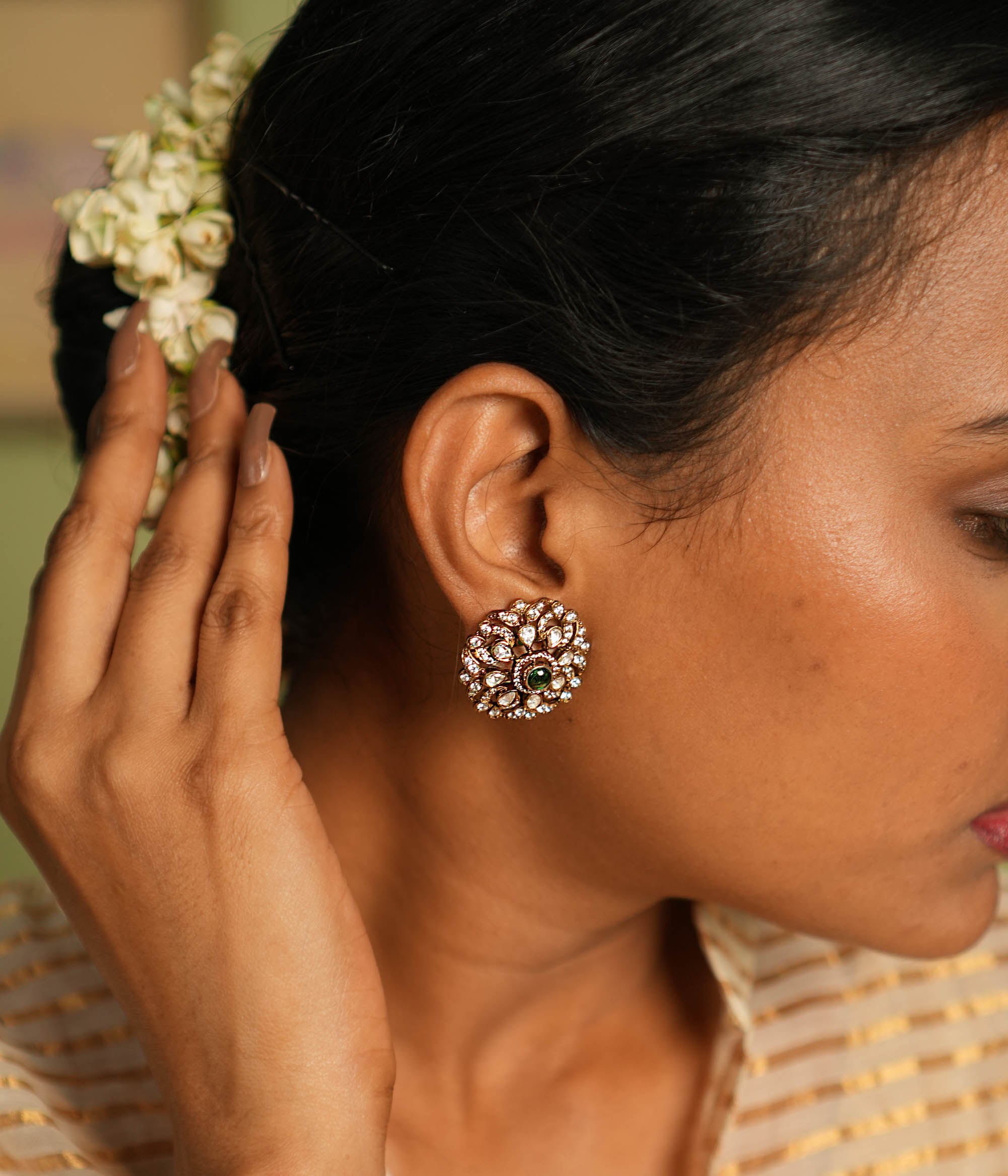 Arya kanti Victorian Earring