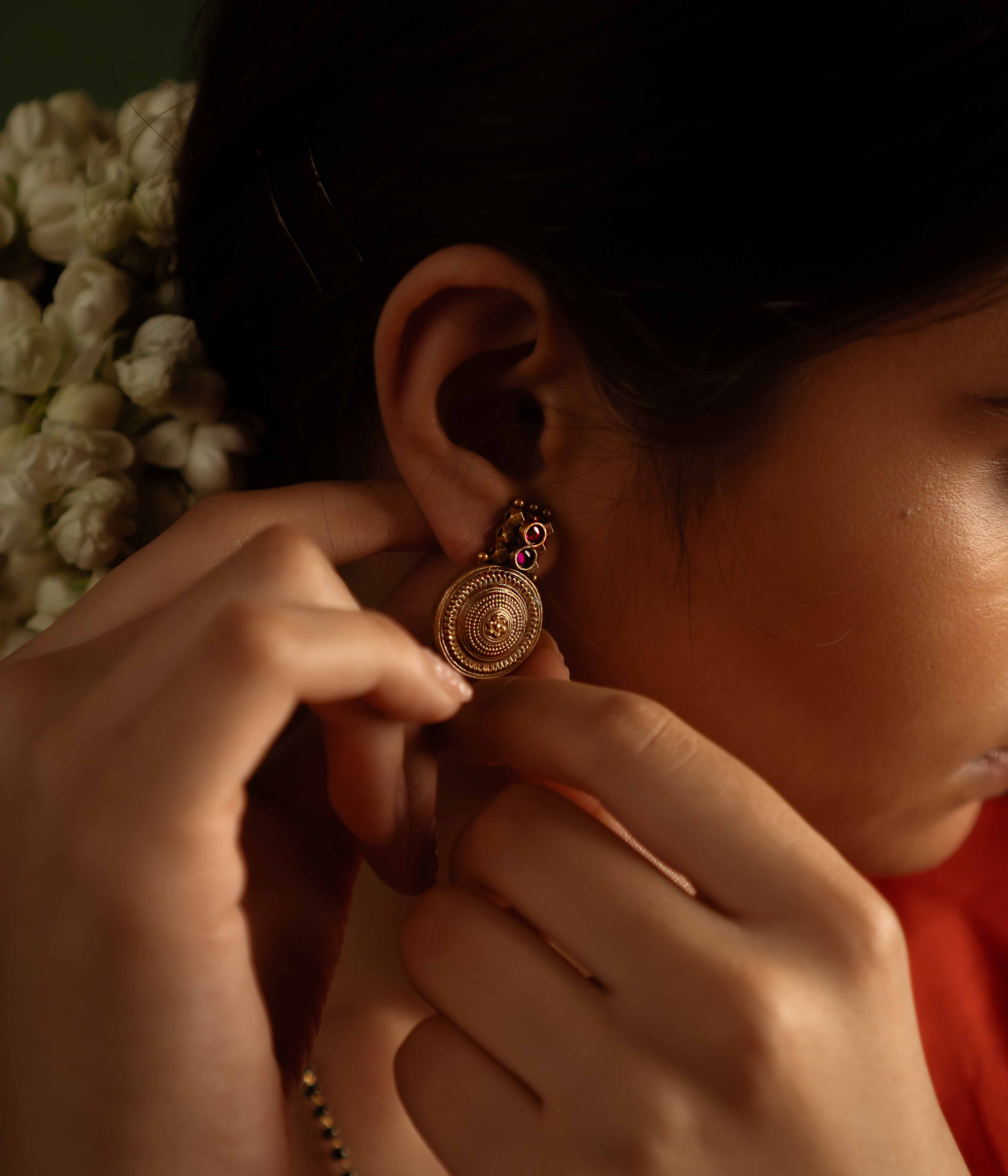 Heritage redefined! Asoniya earrings: Gold-plated silver speaks of India's rich legacy. A perfect blend of timeless elegance for the contemporary woman.