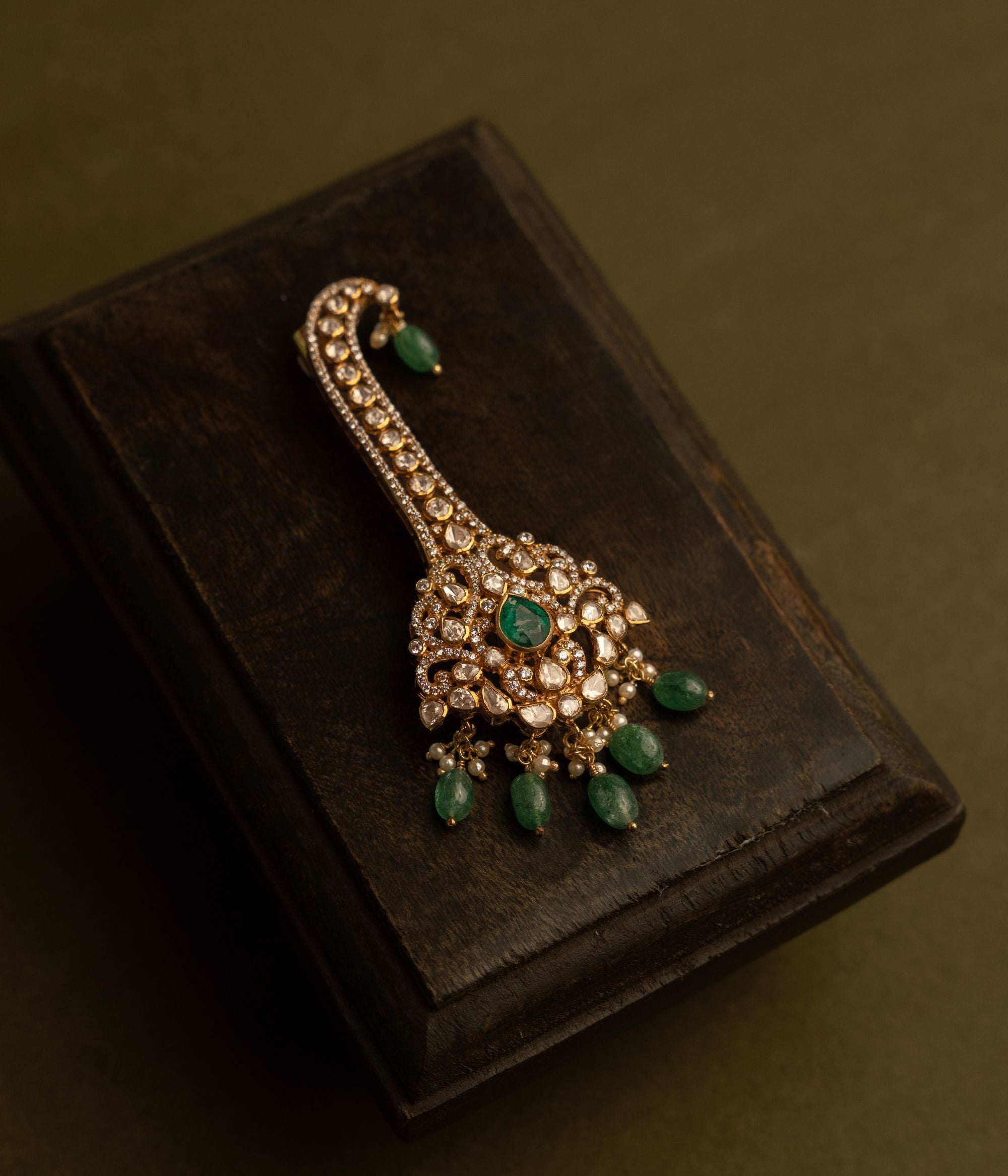 Handcrafted-silver-jewellery-brooch-Chennai.jpg