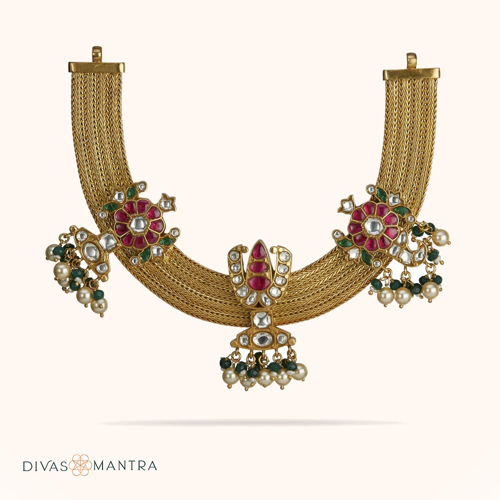 Bakshu Necklace in 92.5 Silver with Kundan and Pearl Stones