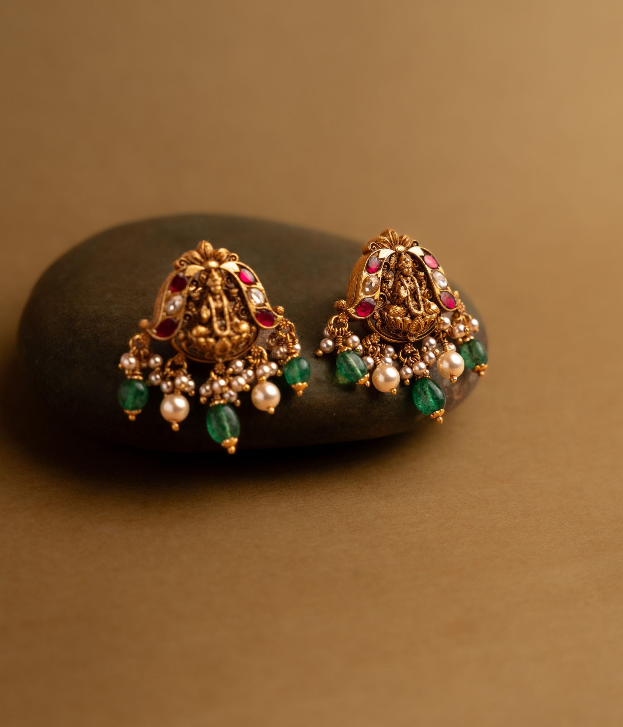 Exquisite-silver-jewellery-earrings-Chennai.jpg
