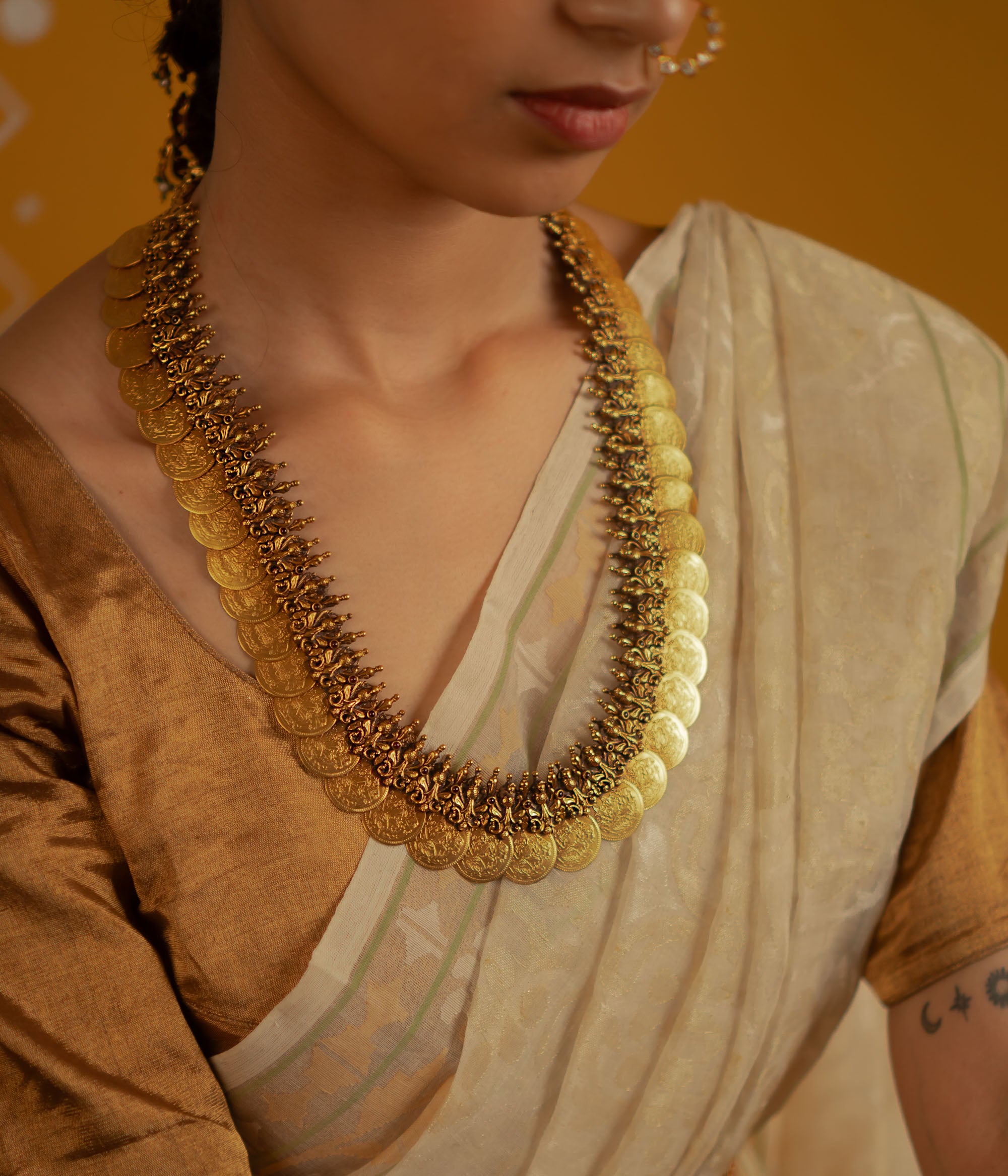 Traditional Kasumala Necklace with Coin Motif in Silver