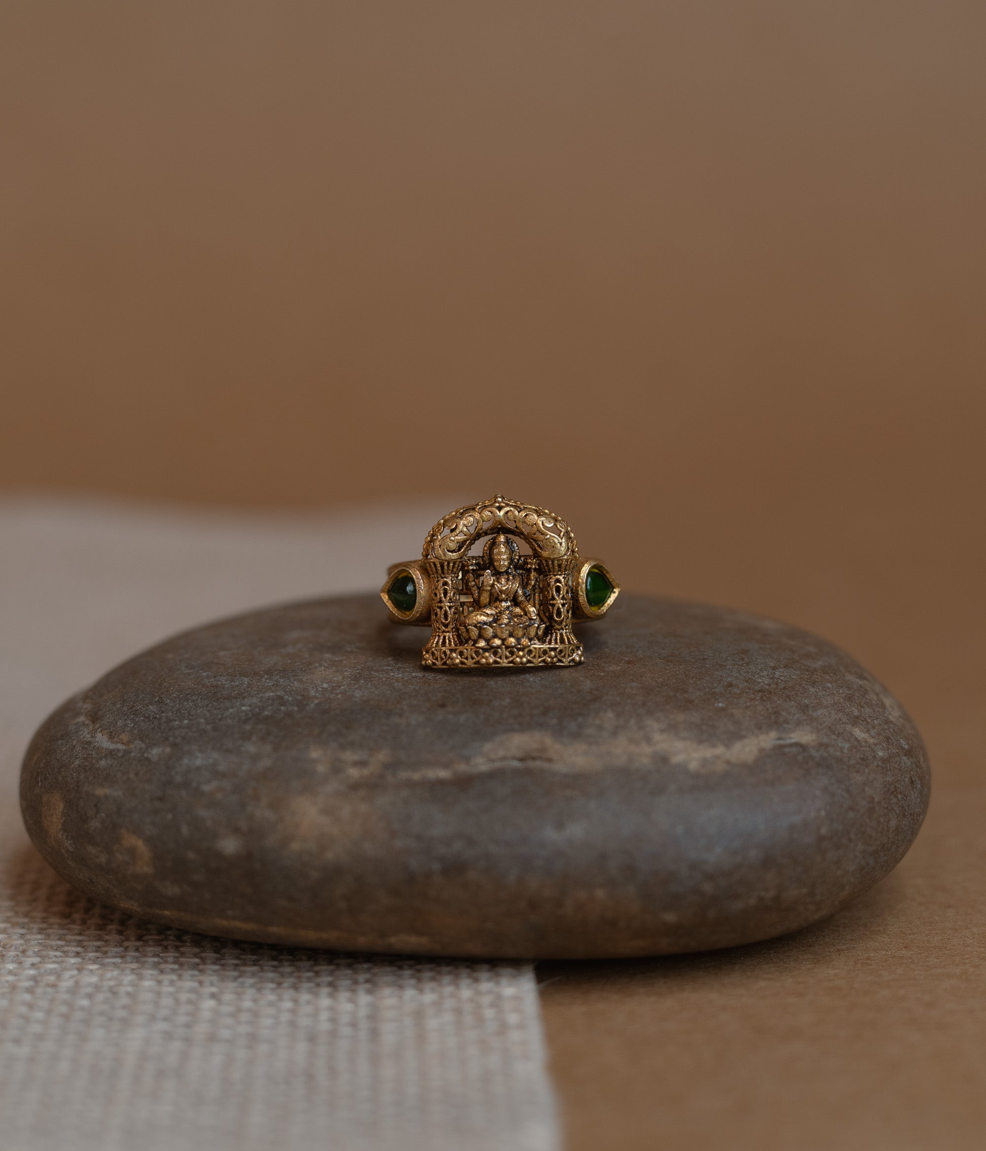Temple collection ring with green Spinal stone in elegant temple-inspired craftsmanship.
