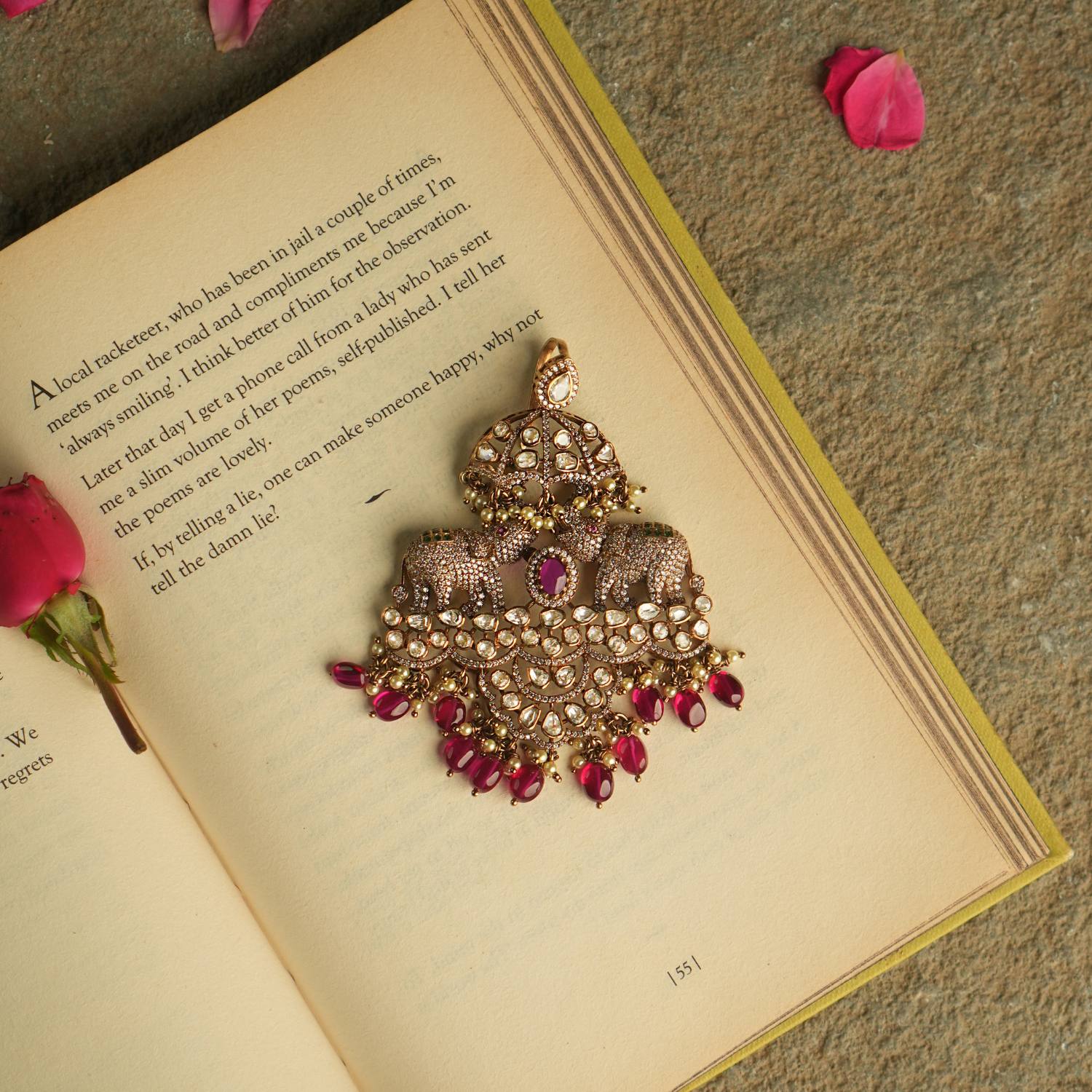 Daksh Pendant