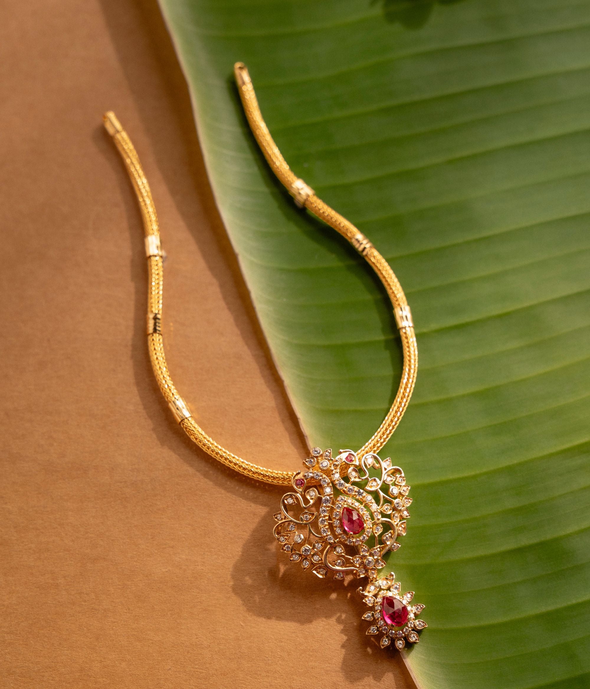 Handcrafted-silver-jewellery-chain-chennai.jpg