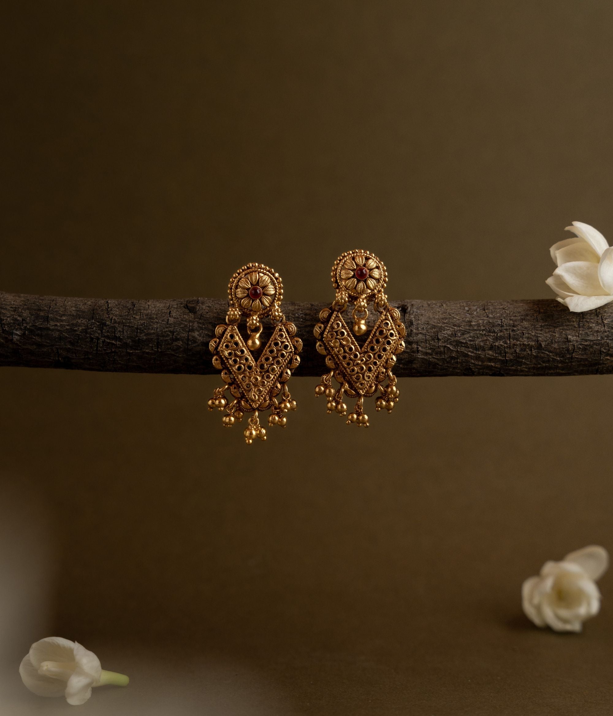 Handcrafted-silver-jewellery-earrings-Chennai.jpg