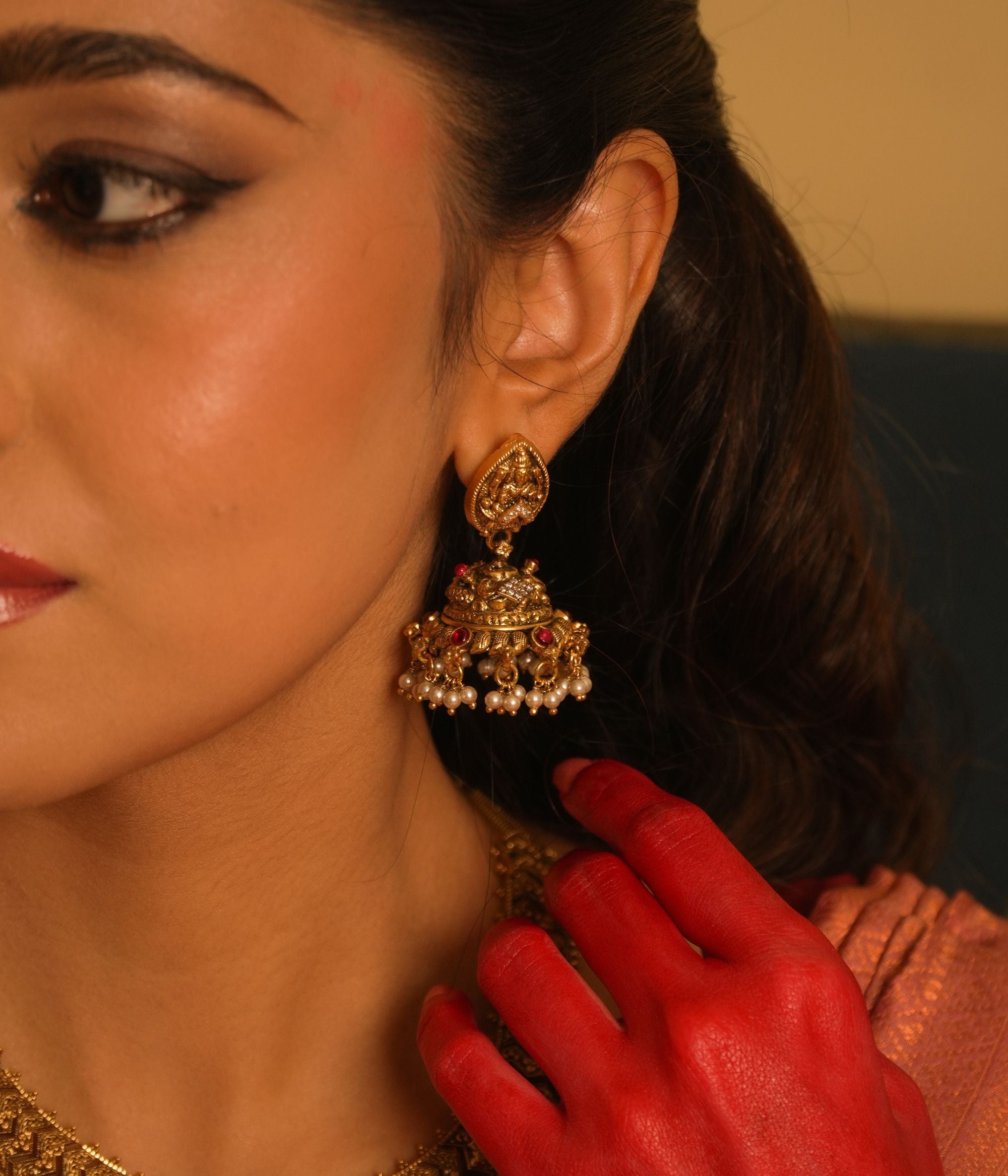 Handcrafted-silver-jewellery-earrings-Chennai.jpg