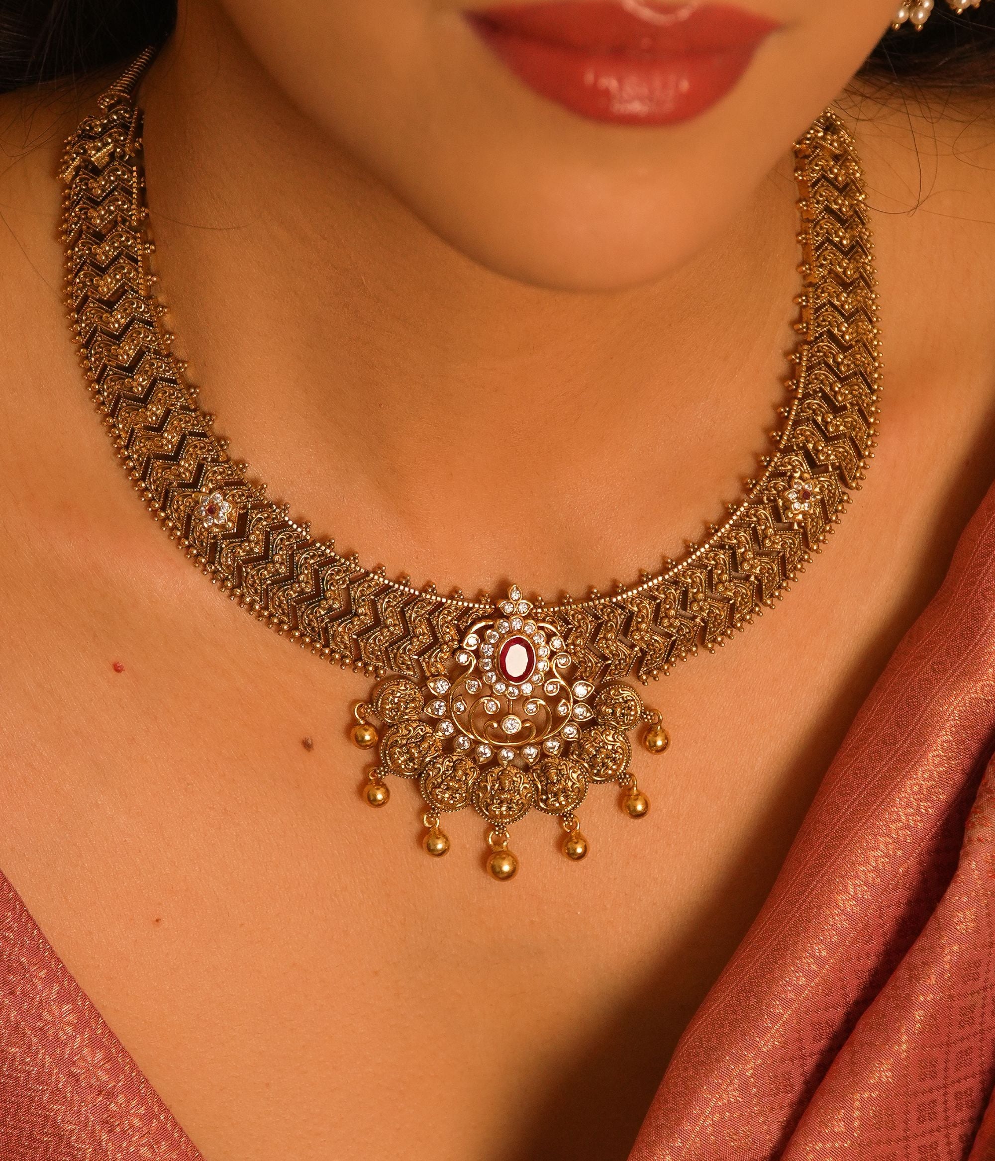 Handcrafted-silver-jewellery-necklace-Chennai.jpg