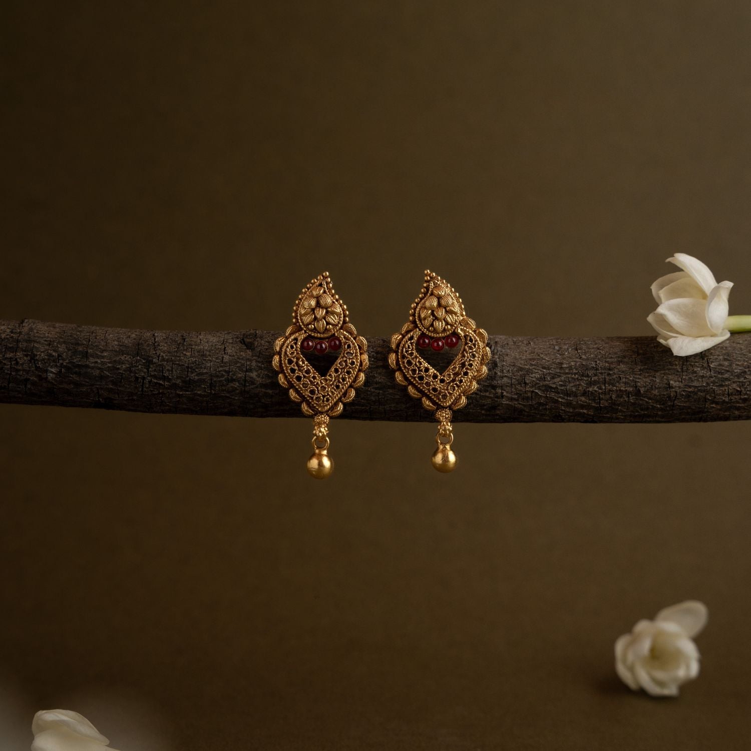 Traditional-silver-jewellery-earrings-Chennai.jpg