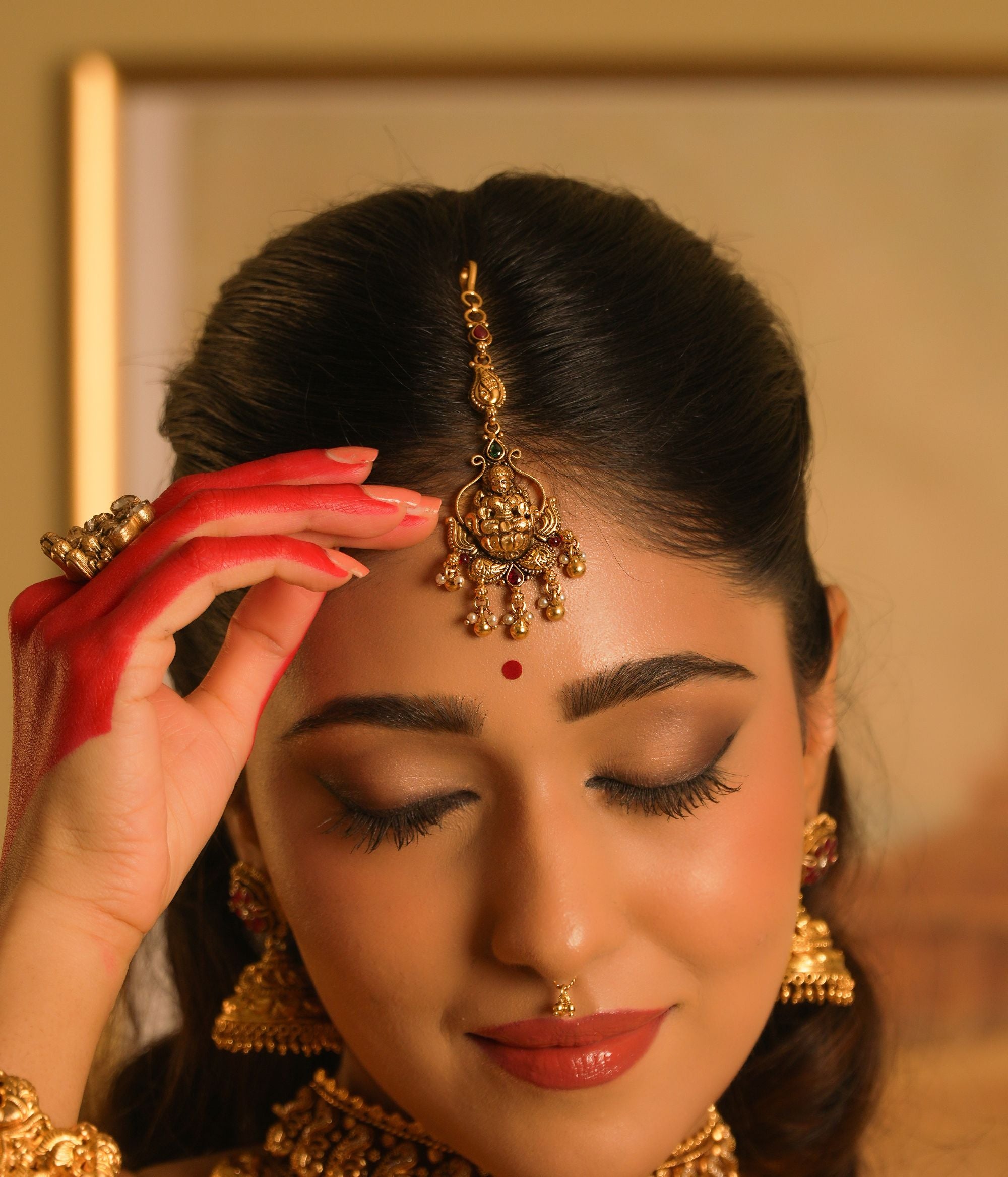 Handcrafted-silver-jewellery-tikka-Chennai.jpg