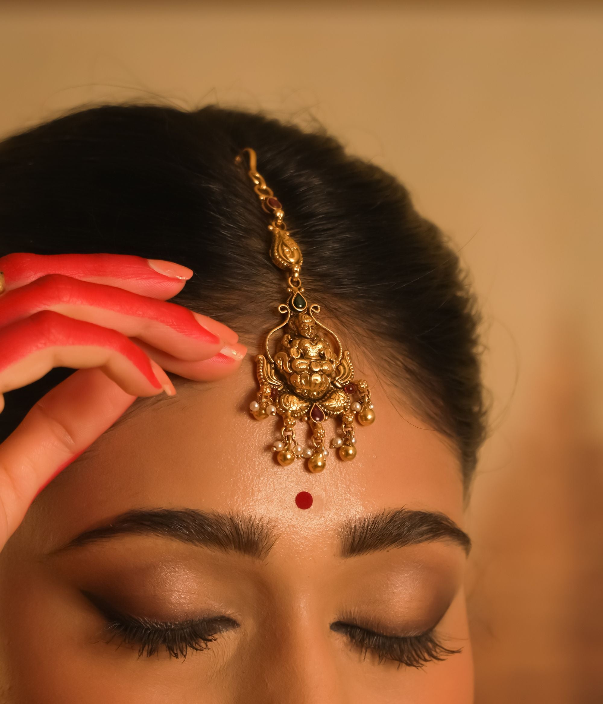 Unique-silver-jewellery-tikka-Chennai.jpg