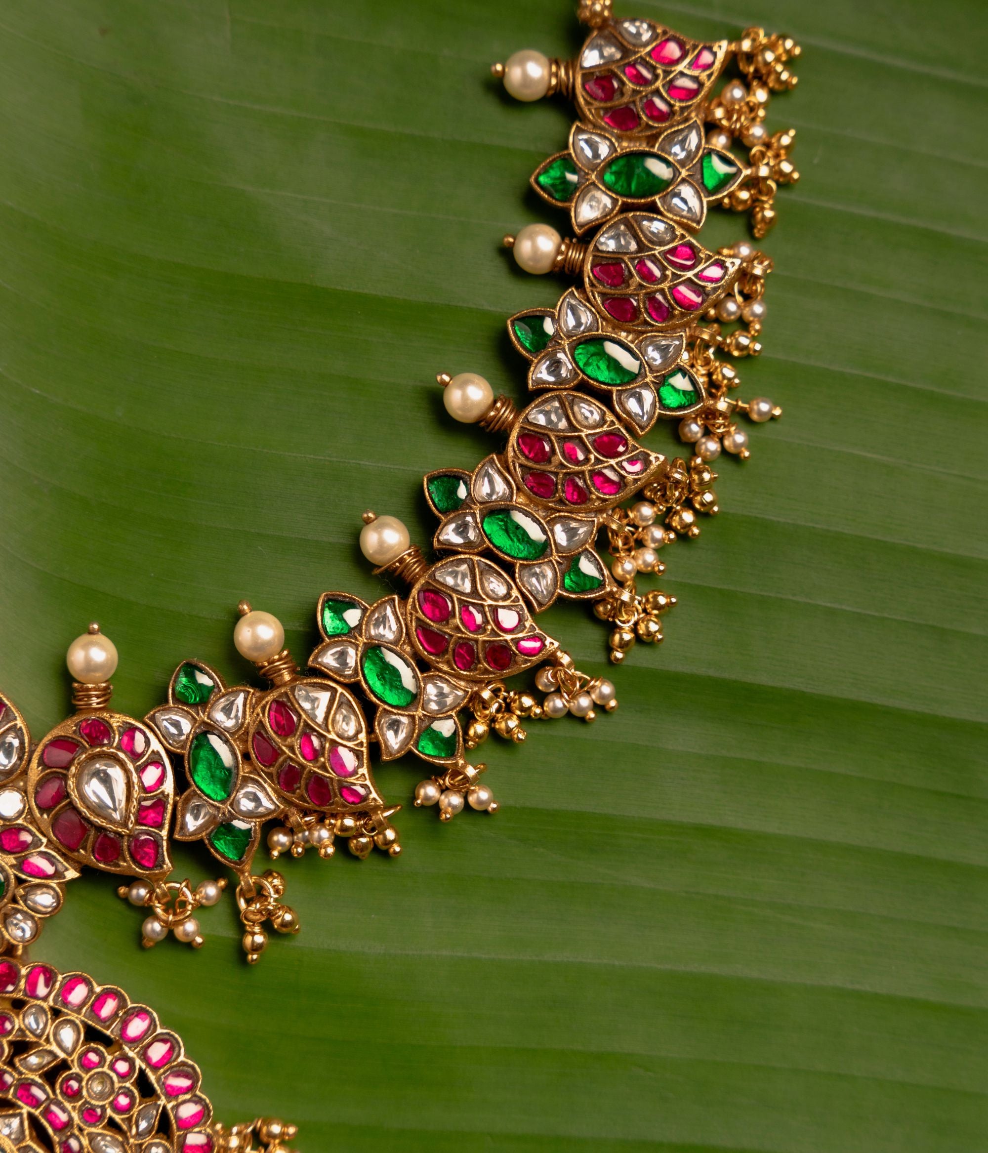 Exquisite-silver-jewellery-necklace-Chennai.jpg
