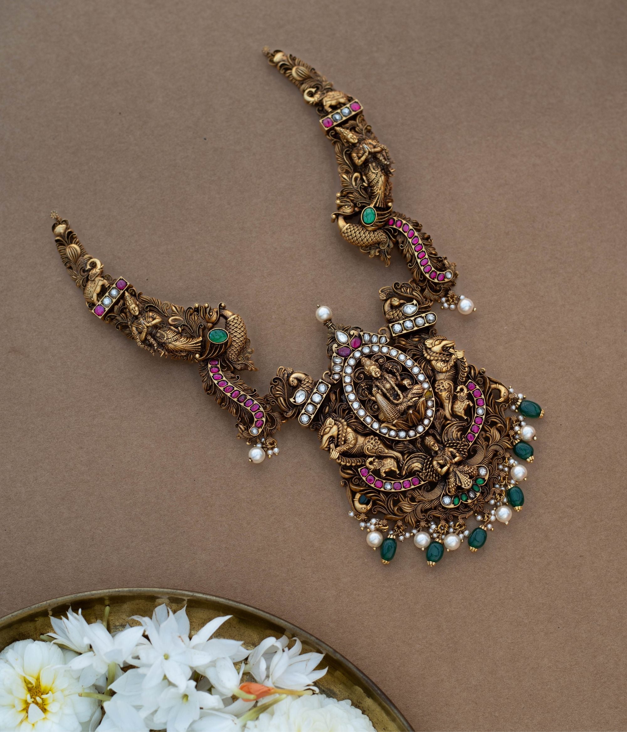 Traditional silver necklace for women – Iragai design with elegant detailing