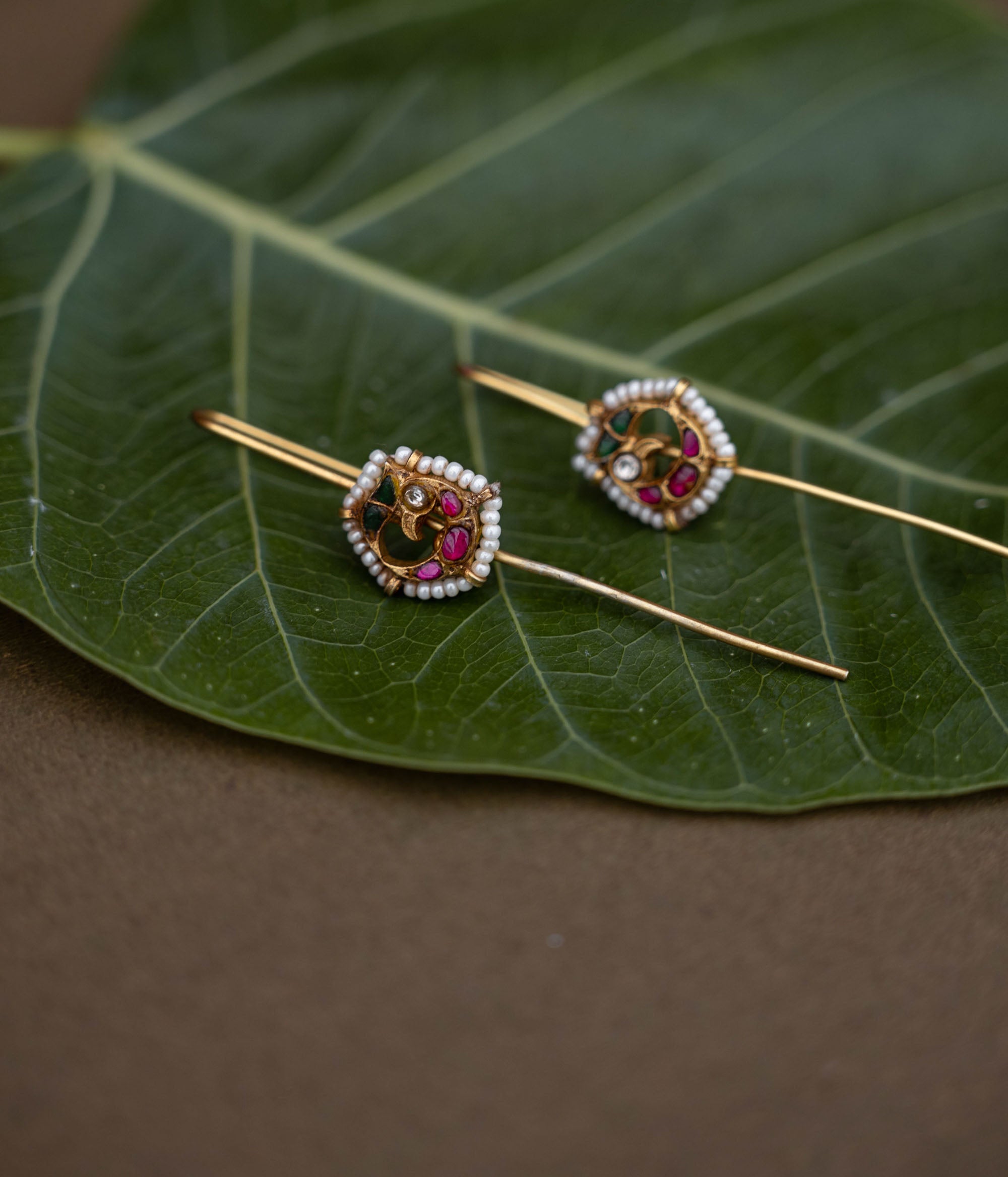 Close-up of Ishvari 92.5 silver bugadi showcasing fine artisan craftsmanship