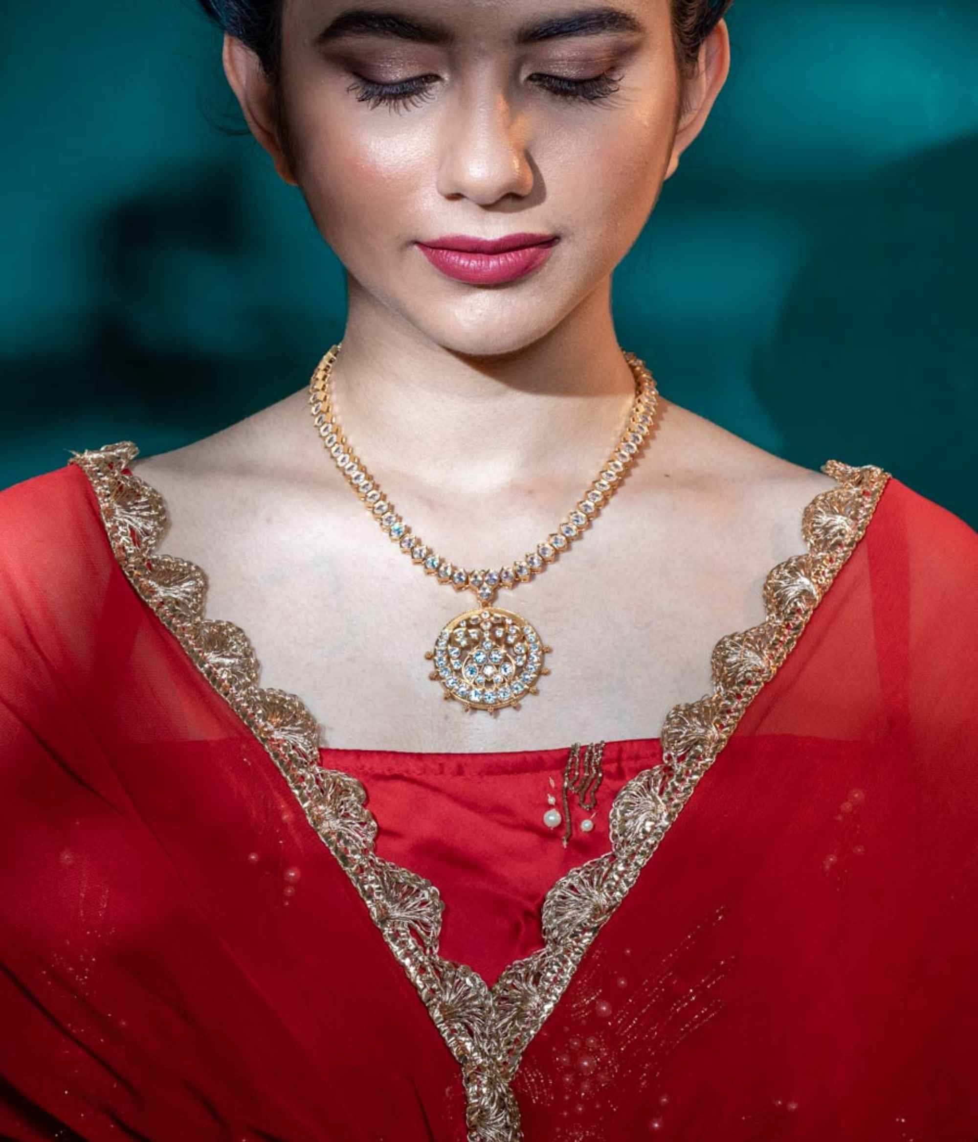 Jagati Stone Necklace