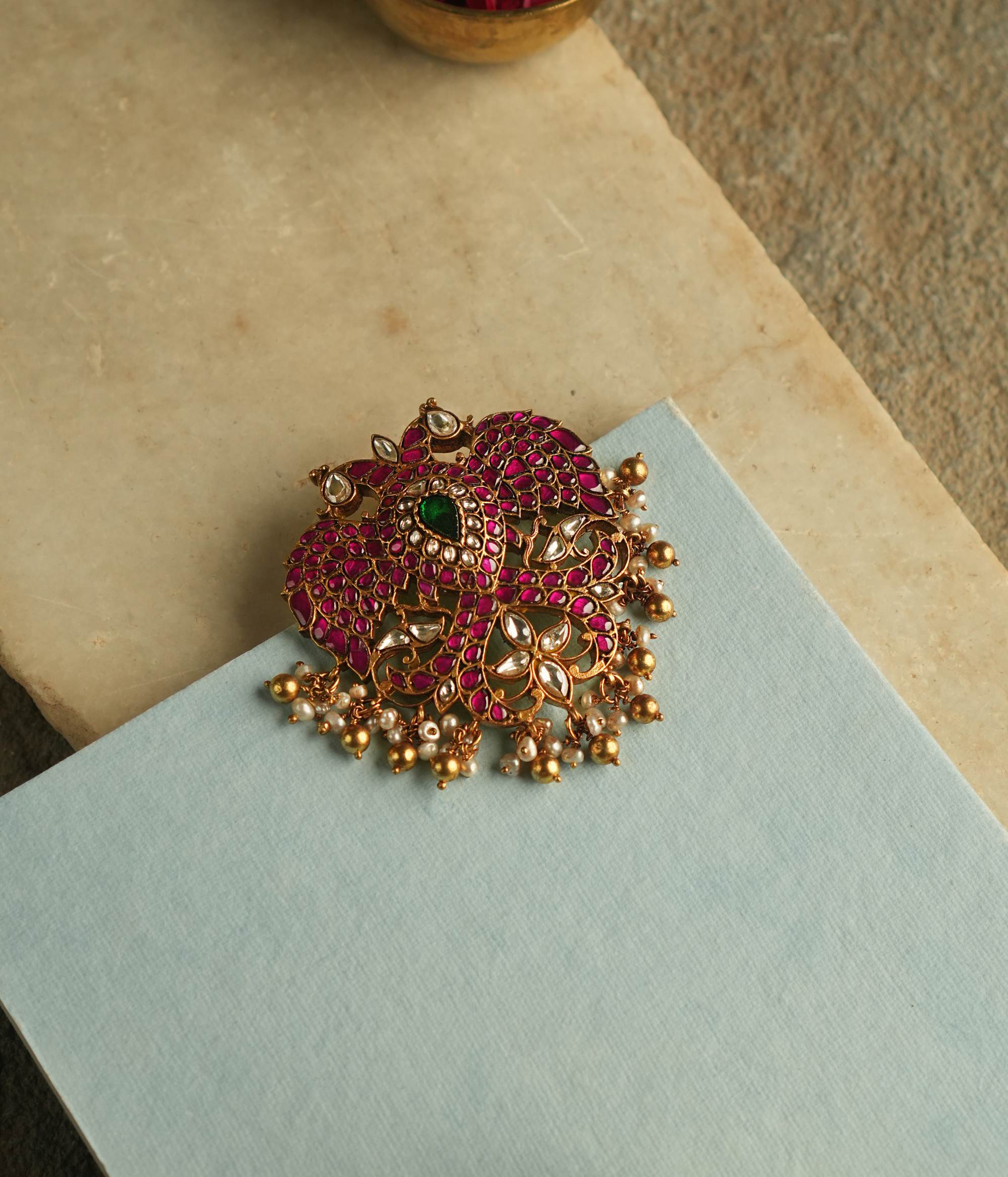 Handmade kundan pendant with pearls and dual hook design