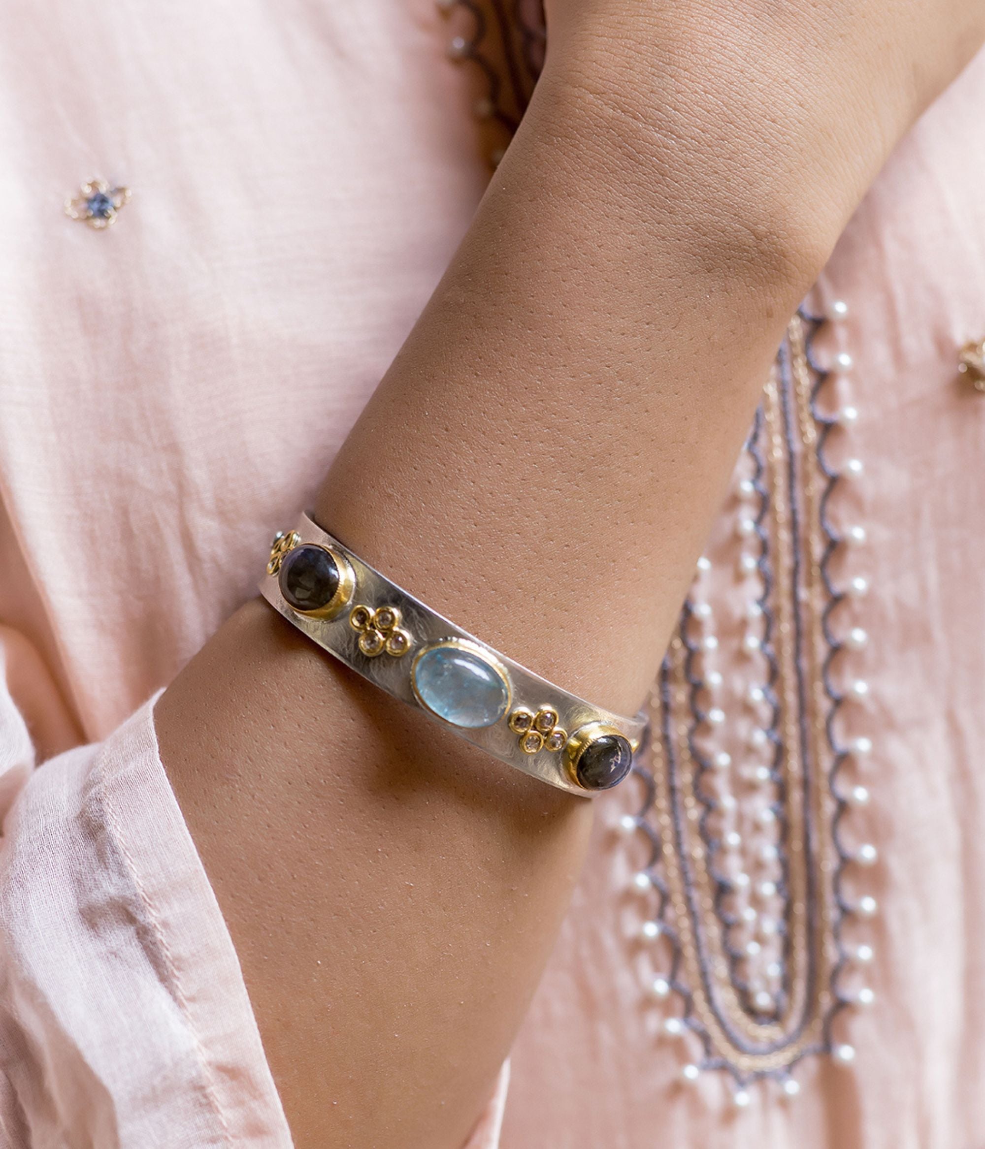 Luxury-silver-jewellery-bracelet-Chennai.jpg