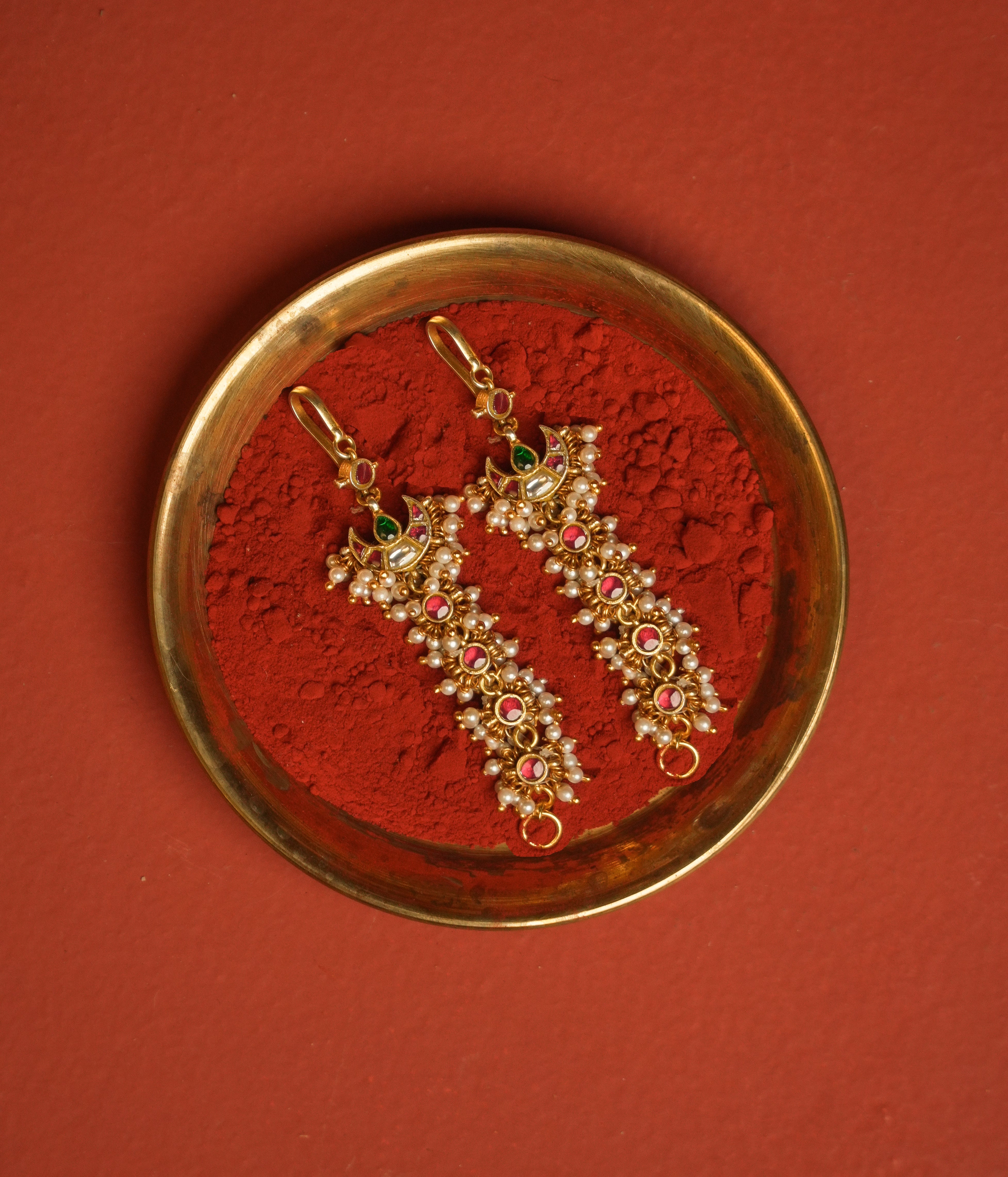 Urvi Kundan Earchain