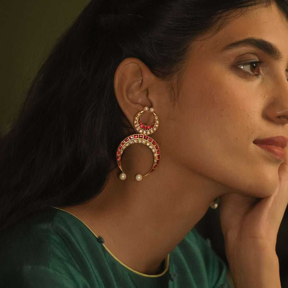 Dina Earrings (Red) - fantasy jewelry with elegance and charm, perfect for royal and magical moments.