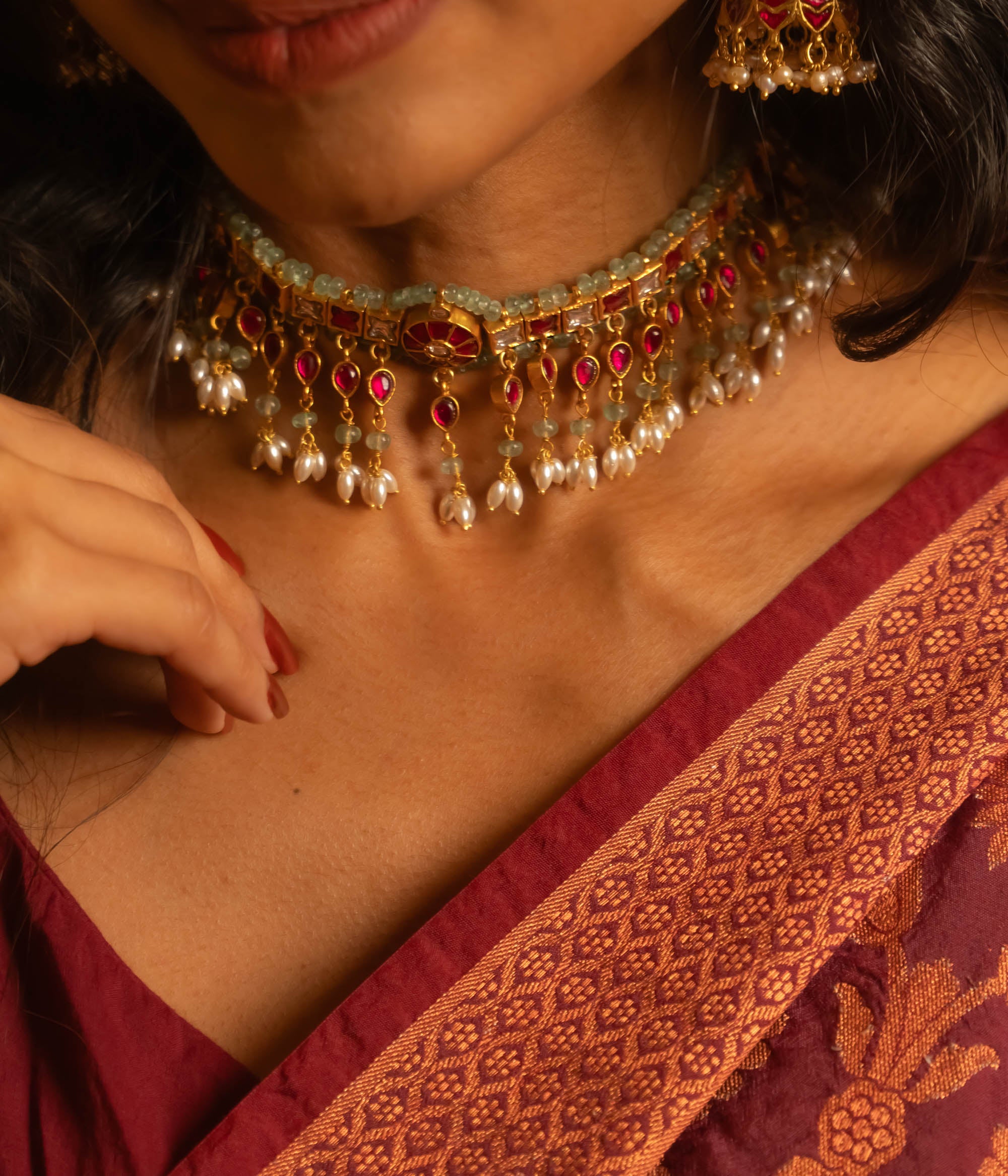 Aasmi Choker