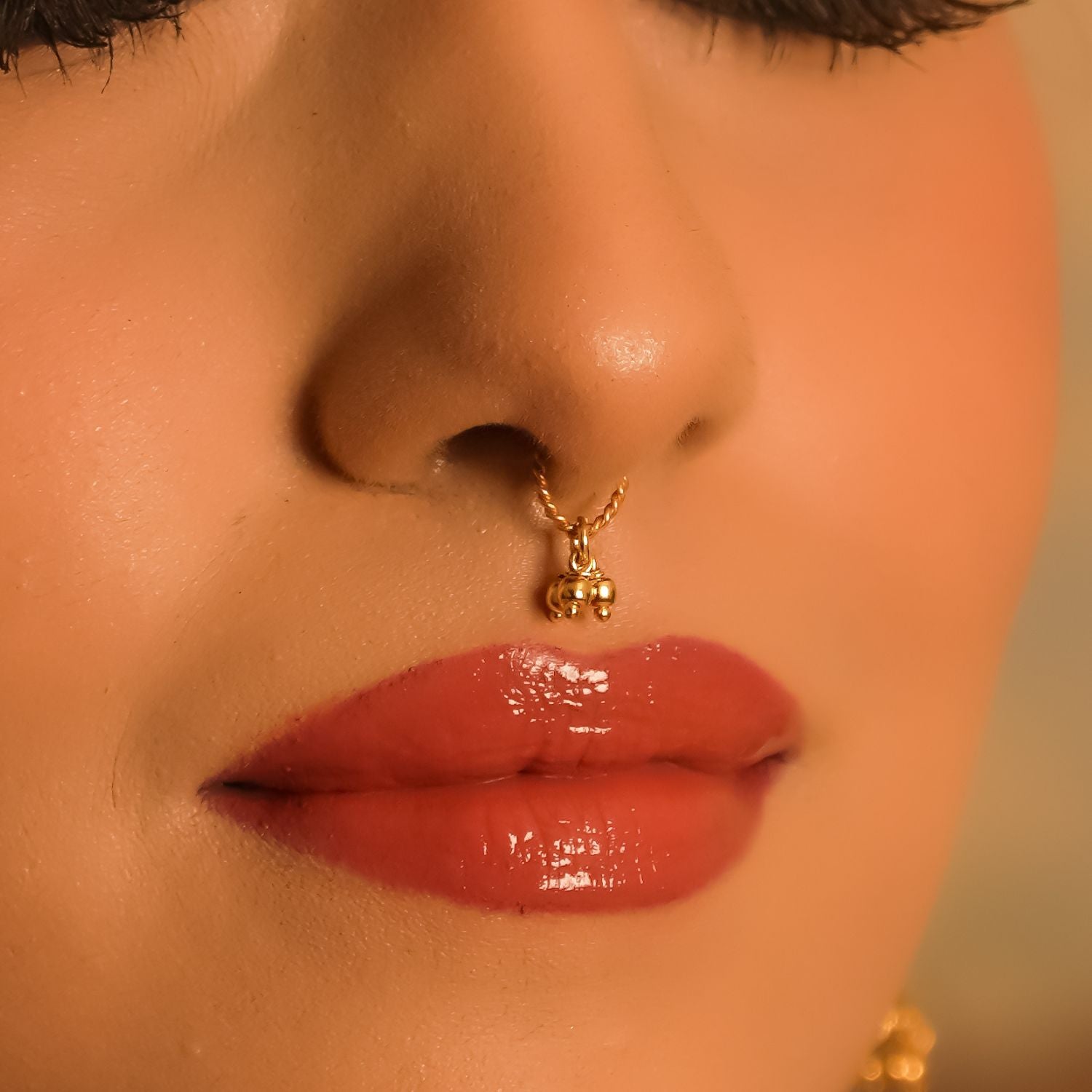 Traditional-silver-jewellery-nosering-Chennai.jpg