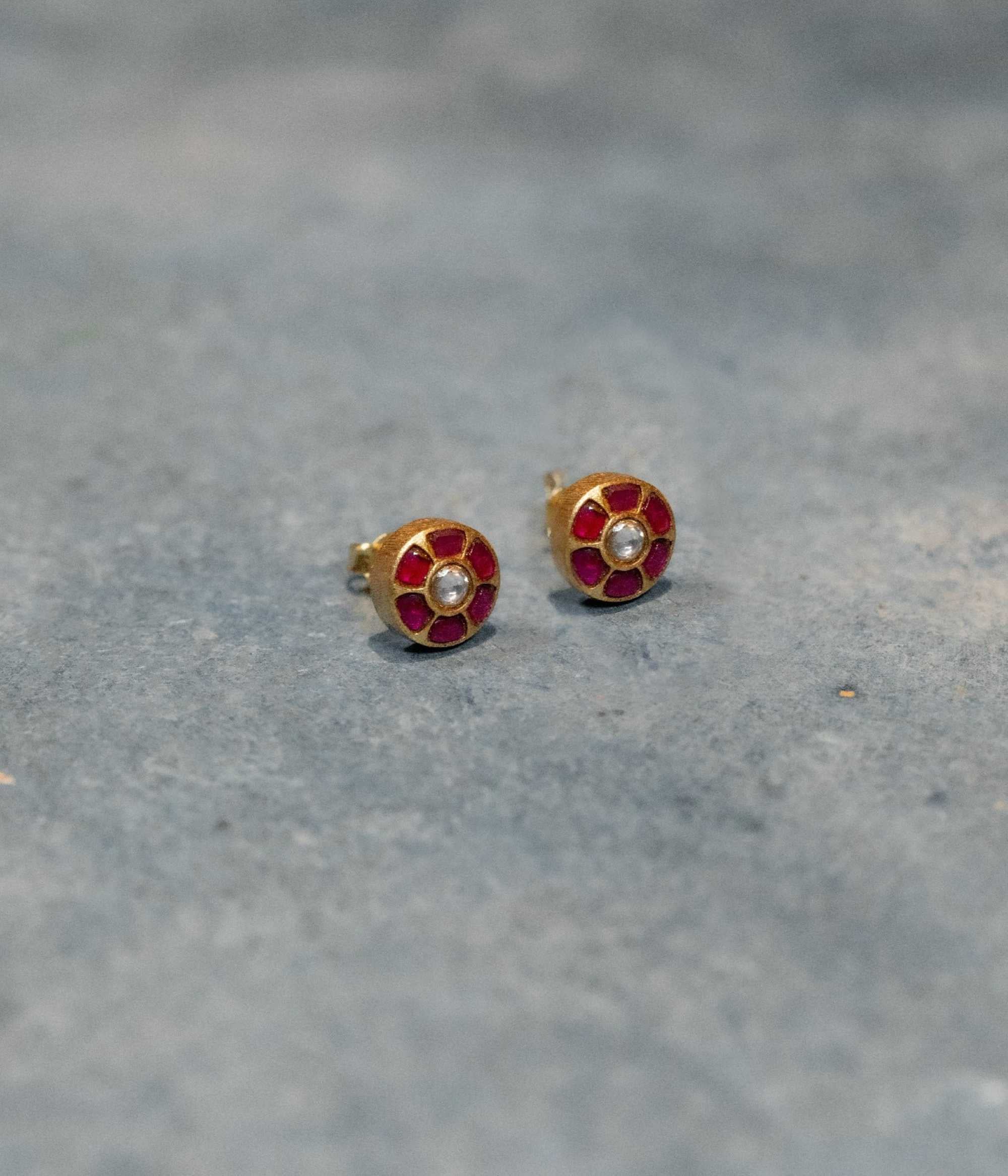 Handmade Silver Stud Earrings with Red and White Kundan Stones