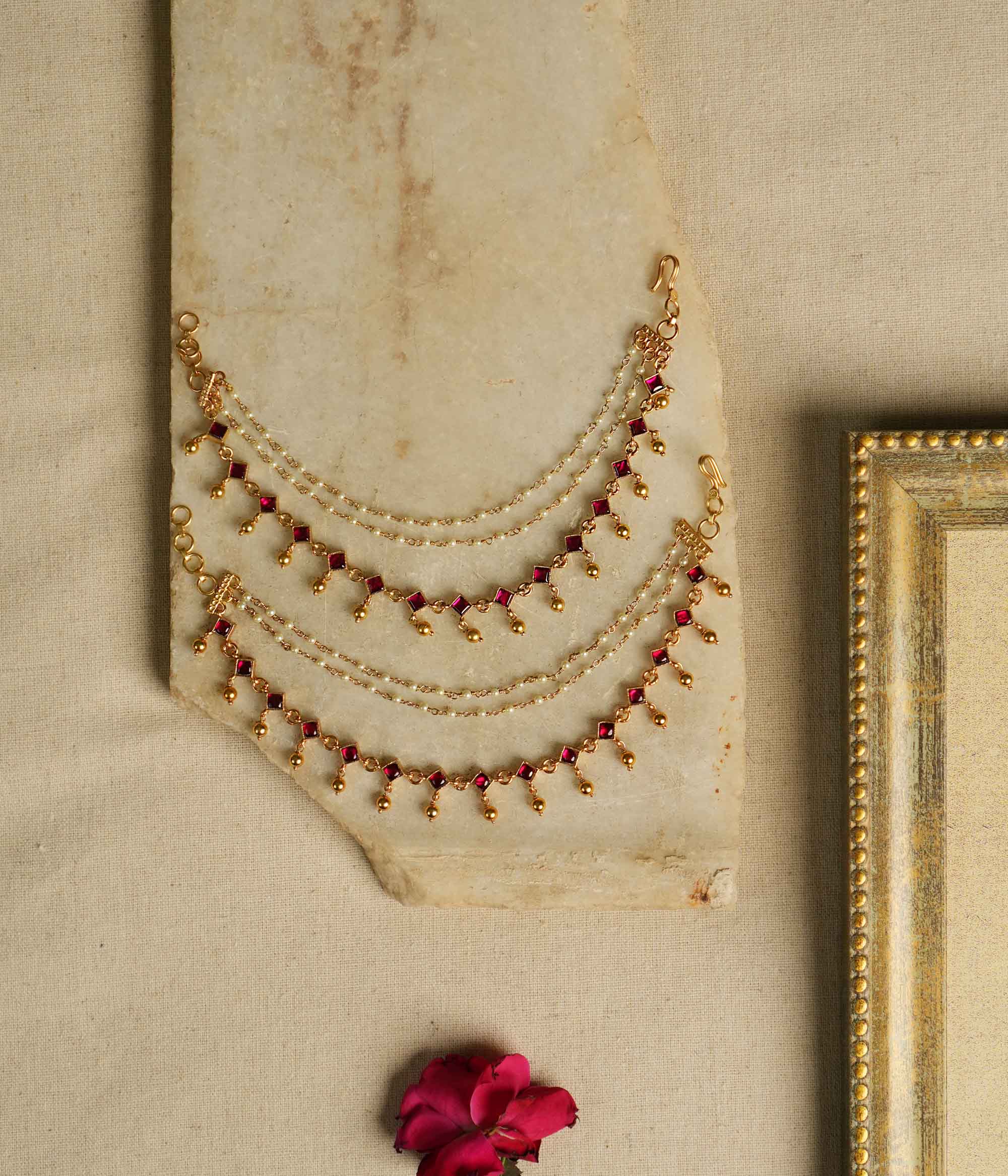 Bridal ear chain with red Kundan stones and pearls in silver gold plated