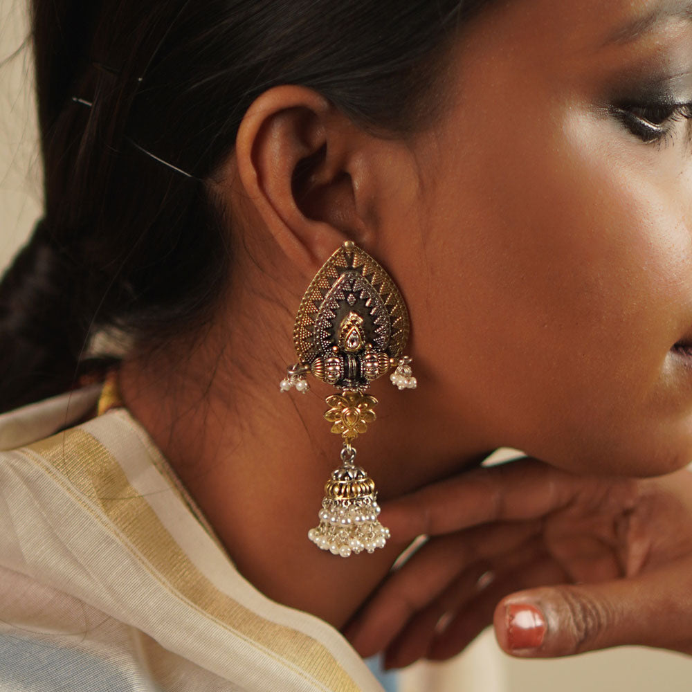 Handmade Silver Kundan Earrings with Pearls