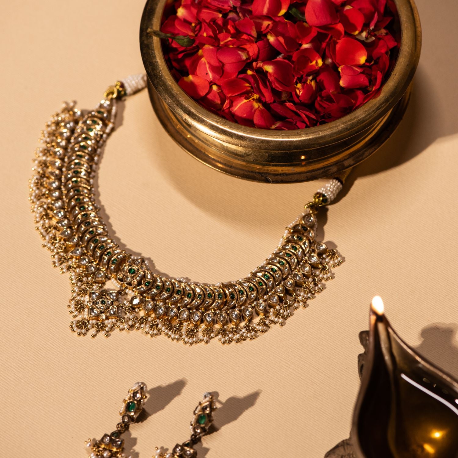 Kesarika Necklace 92.5 Silver with White Sapphire Emeralds and Pearls