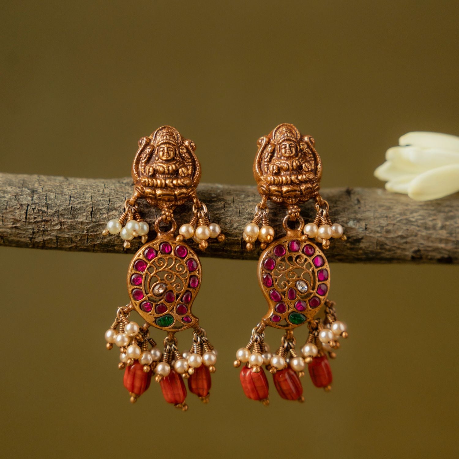 Traditional-silver-jewellery-earrings-Chennai.jpg