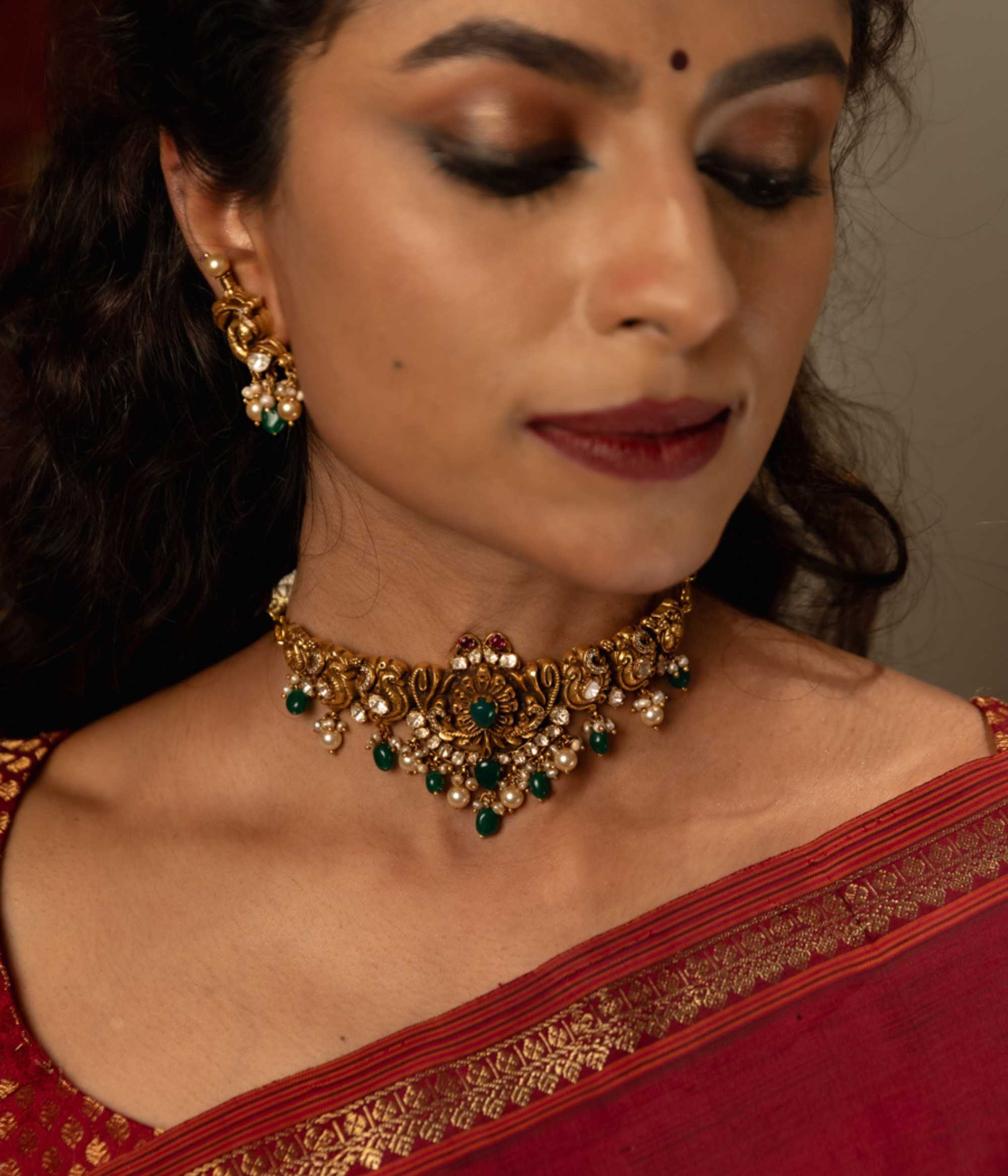 Handmade Kundan Choker Necklace with Green Spinel Stones and Pearls