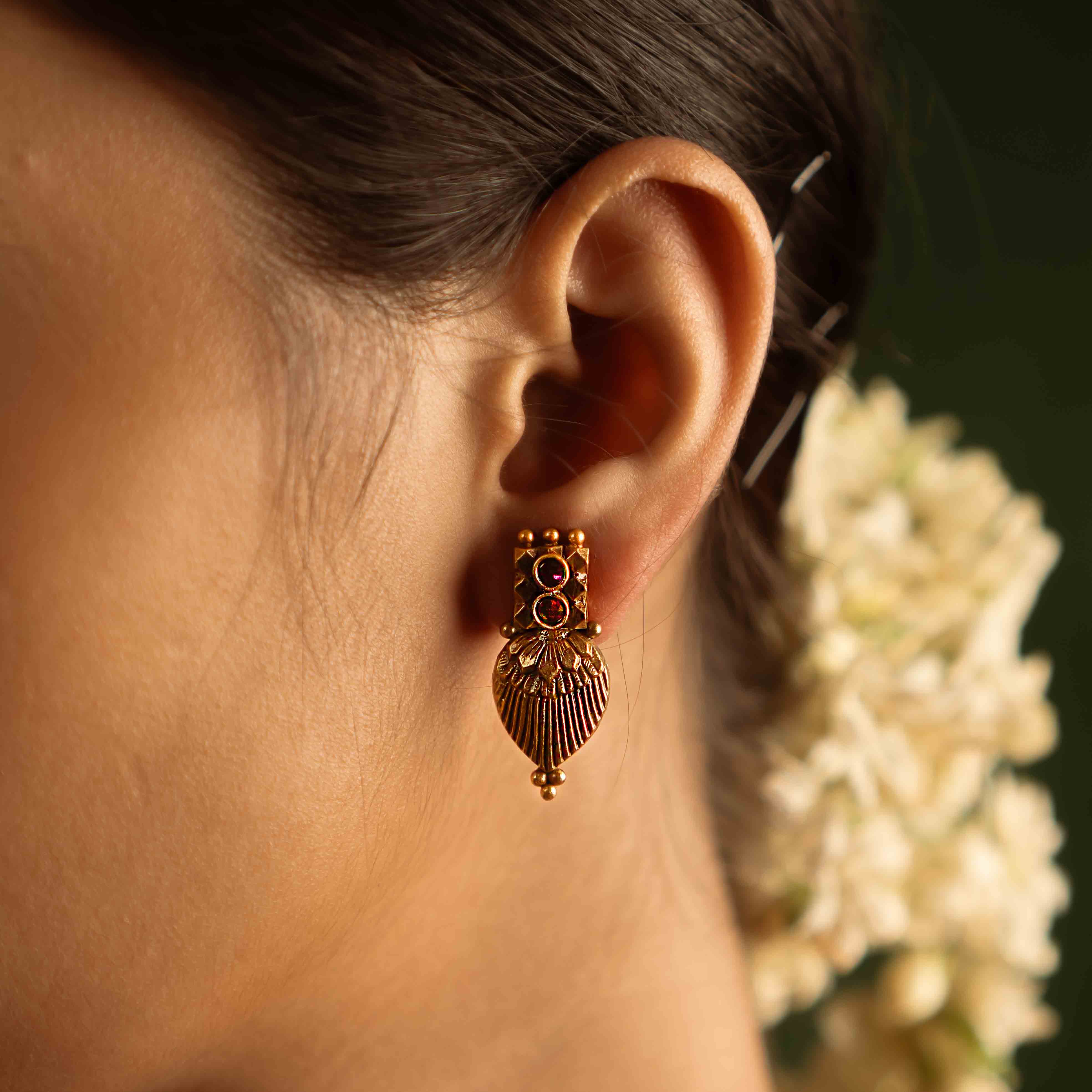 Kund Pushpa Earrings in 92.5 Sterling Silver with 22ct Gold Plating