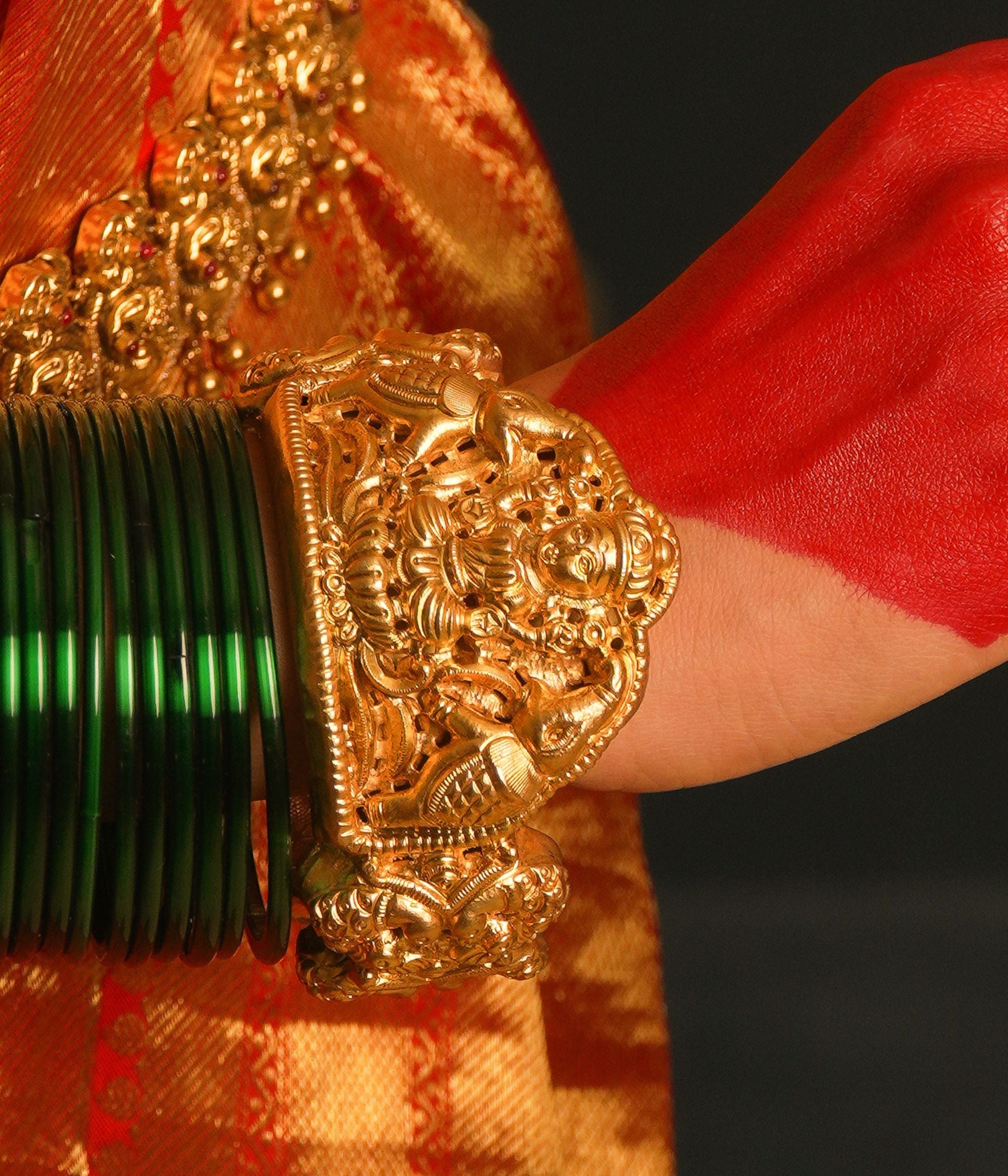 Luxury-silver-jewellery-kada-Chennai.jpg