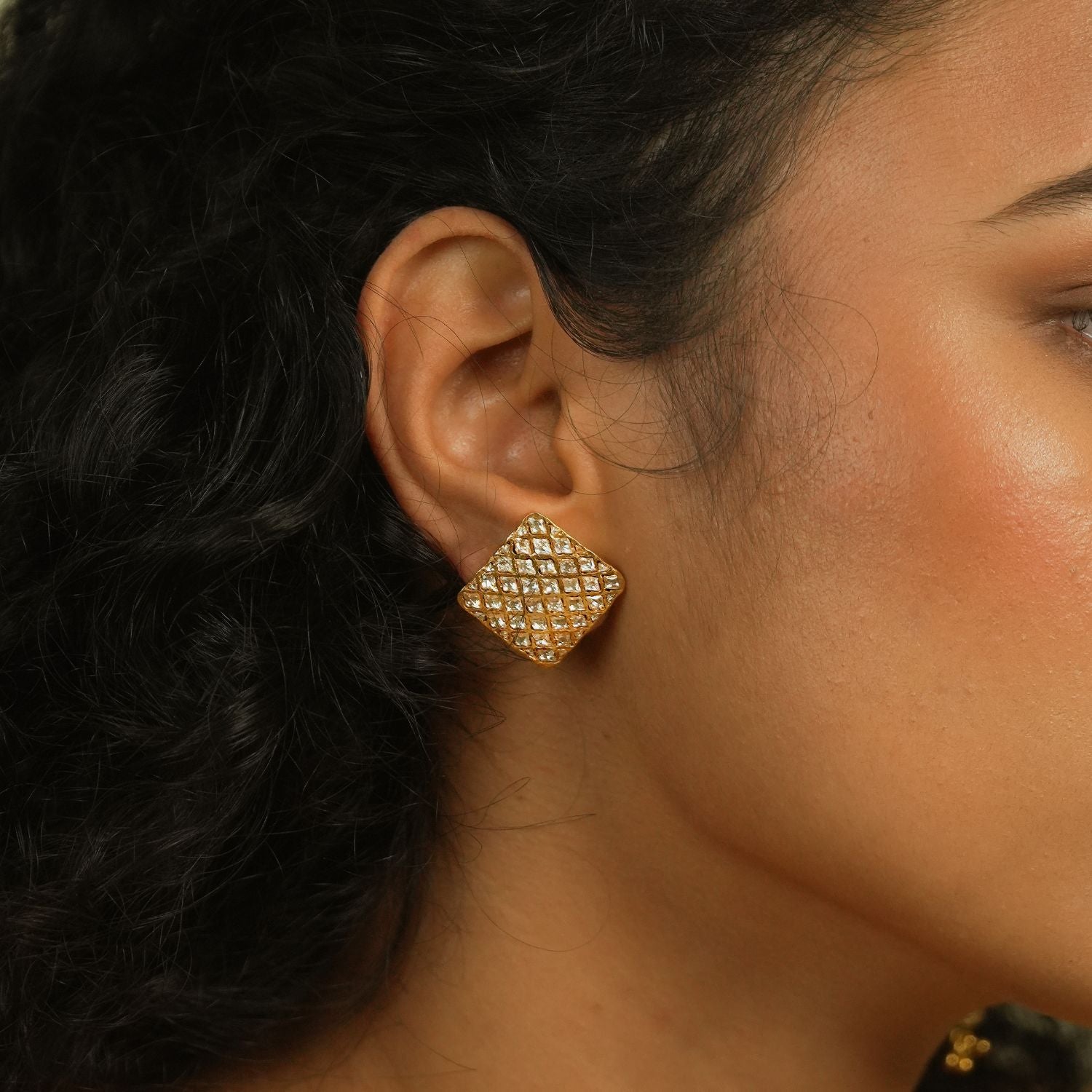 Traditional-silver-jewellery-studs-Chennai.jpg