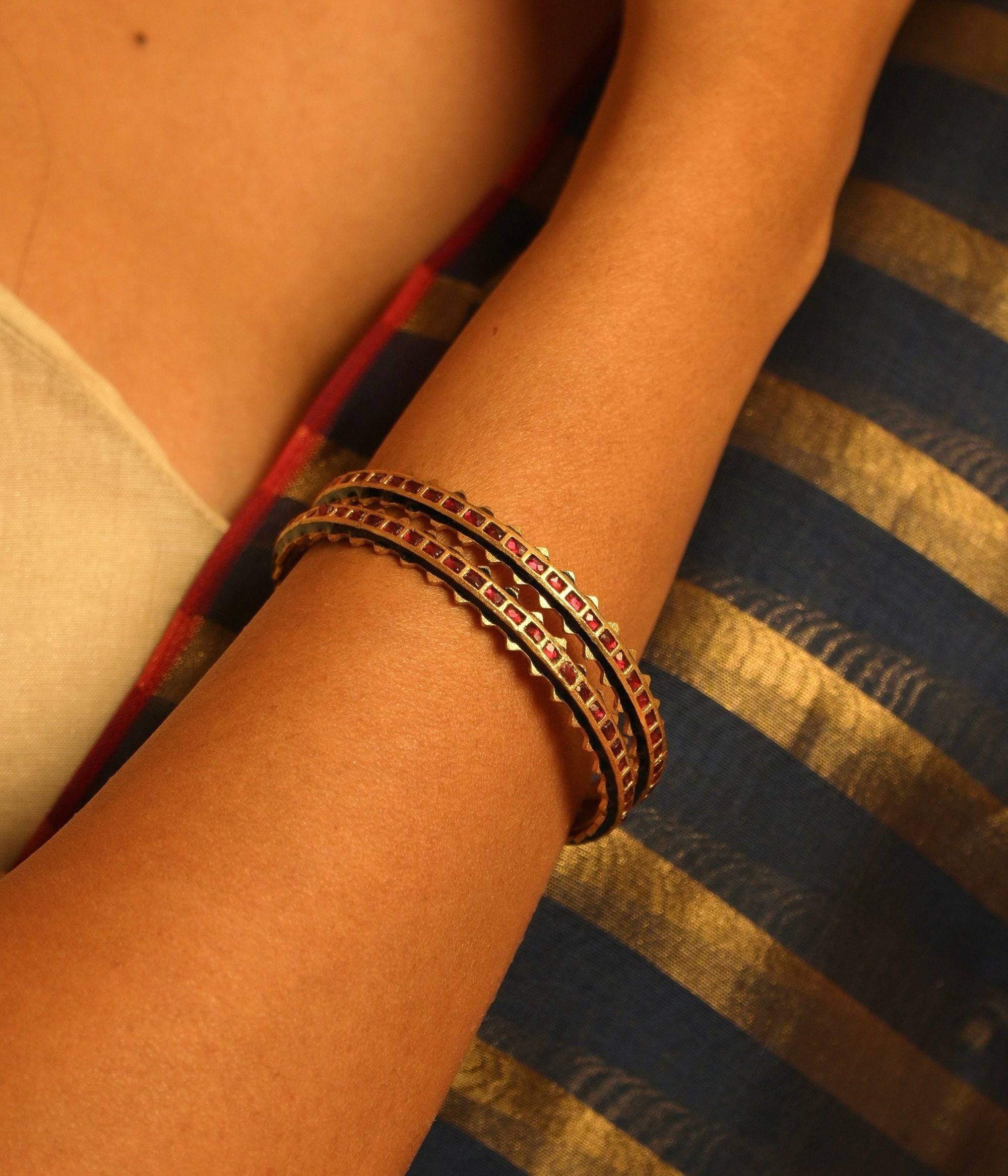 Luxury-silver-jewellery-bangles-Chennai.jpg