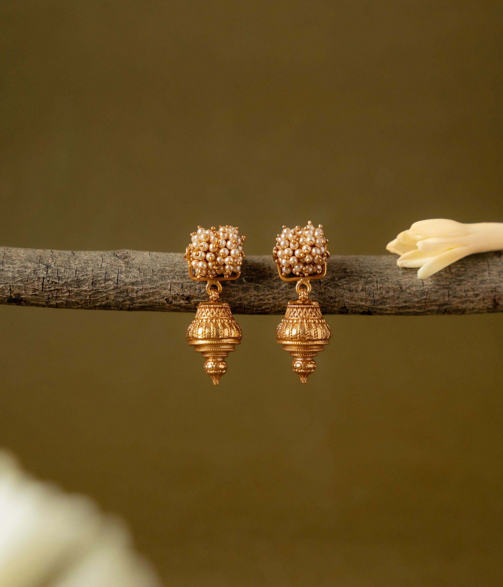Handcrafted-silver-jewellery-earrings-Chennai.jpg