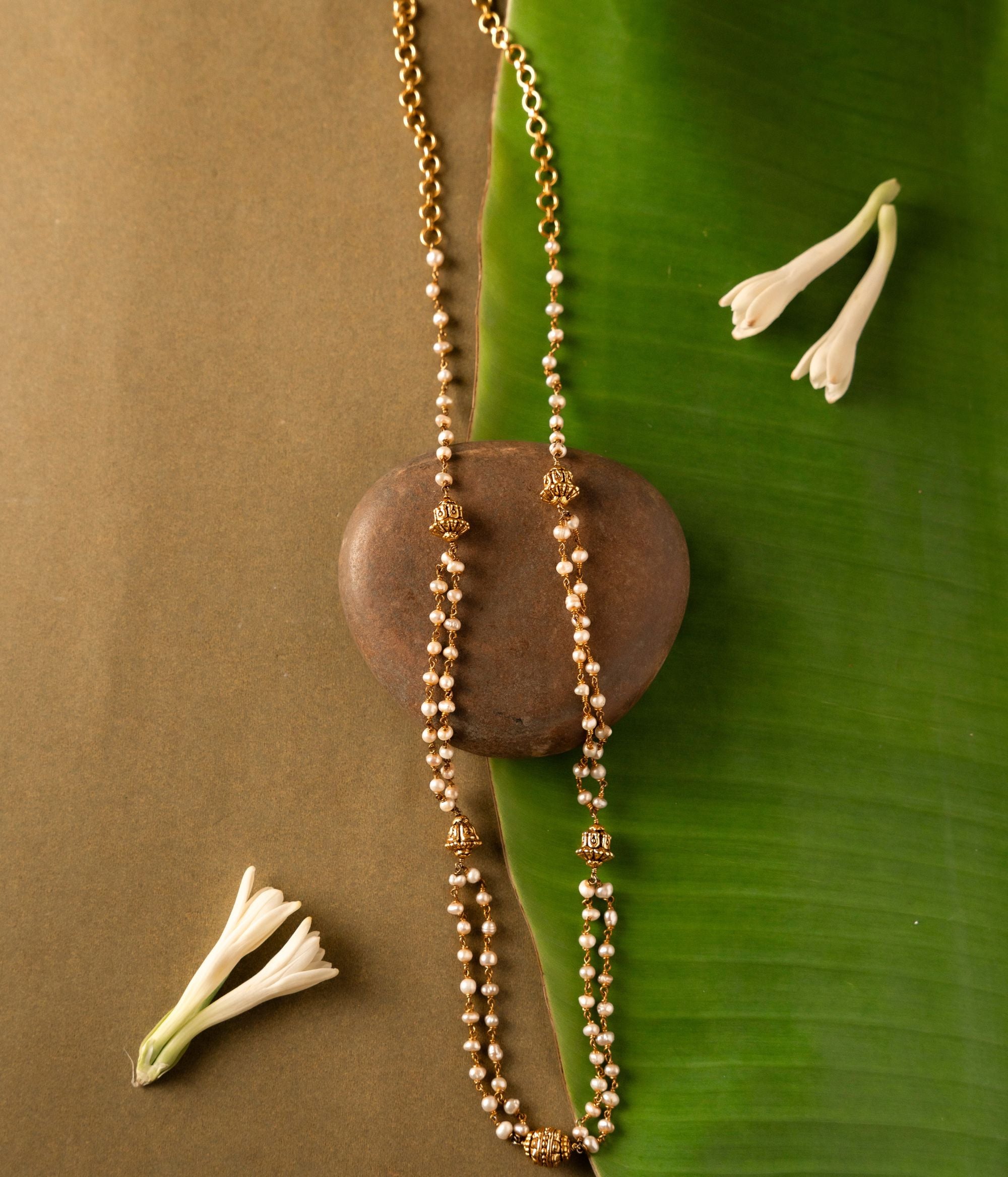 Handcrafted-silver-jewellery-necklace-Chennai.jpg