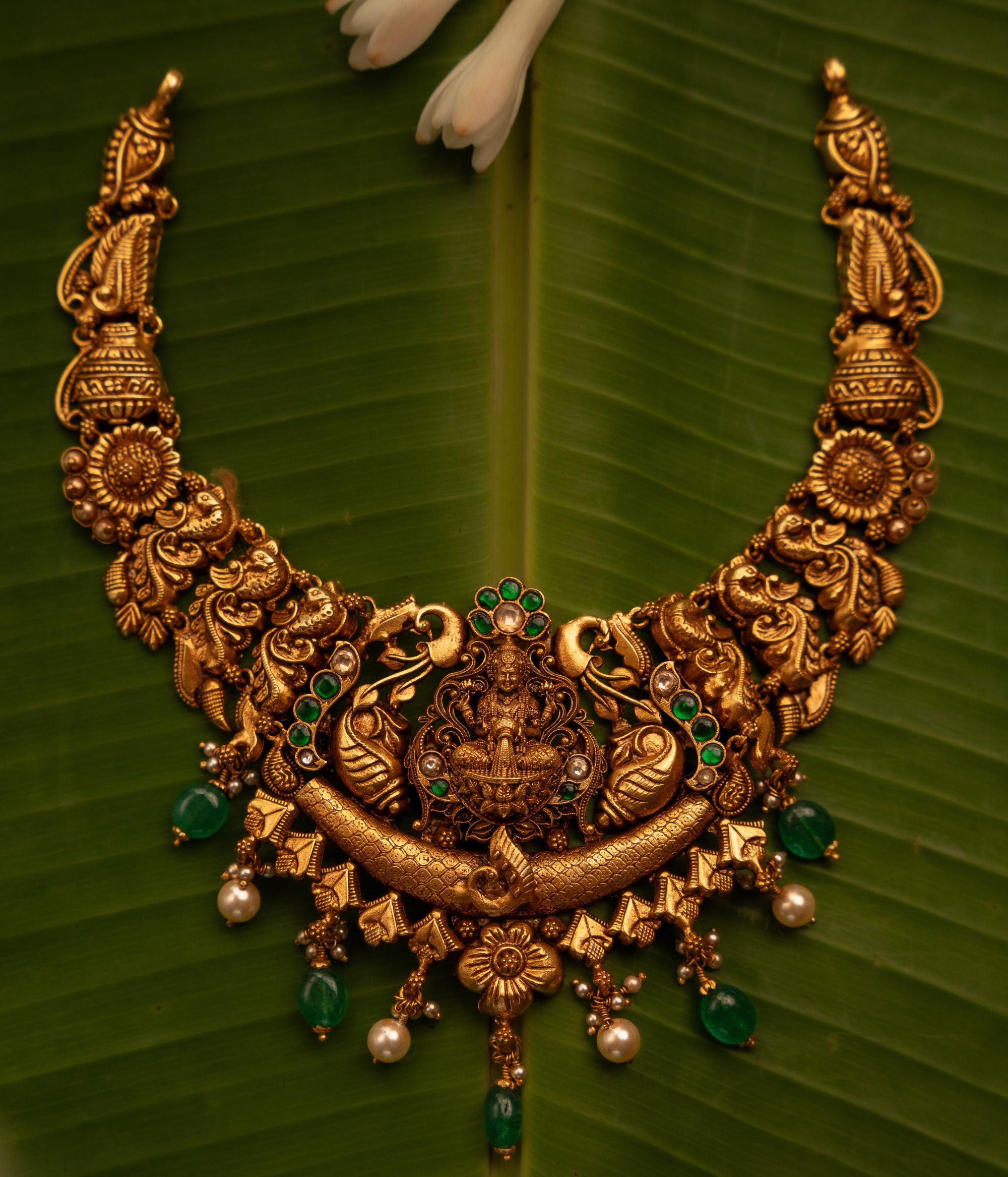 Luxury-silver-jewellery-necklace-Chennai.jpg