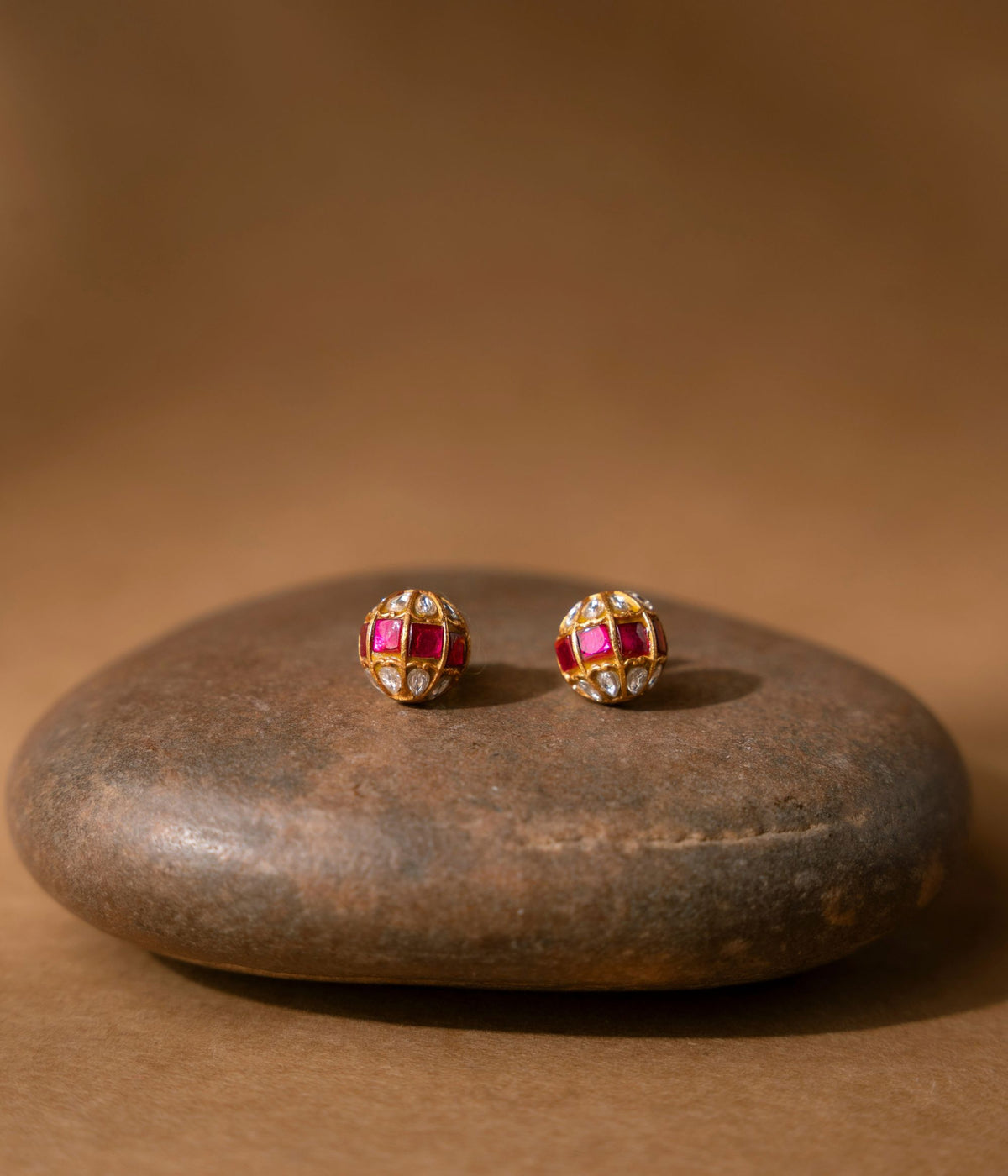 Handcrafted-silver-jewellery-studs-Chennai.jpg